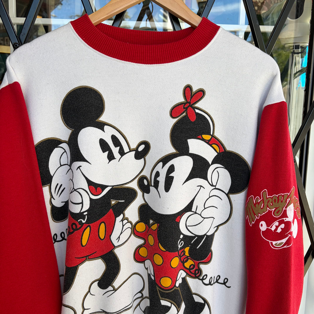Vintage Disney Mickey and Minnie Crewneck - Size M