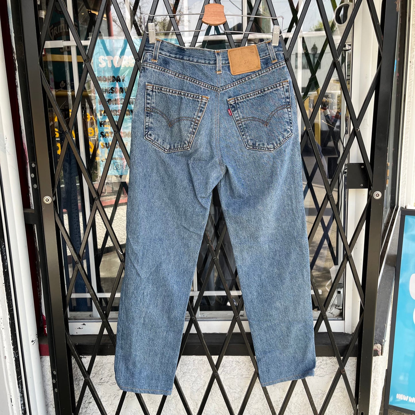 Vintage Levi’s Denim Pants - Size 28W x 28L