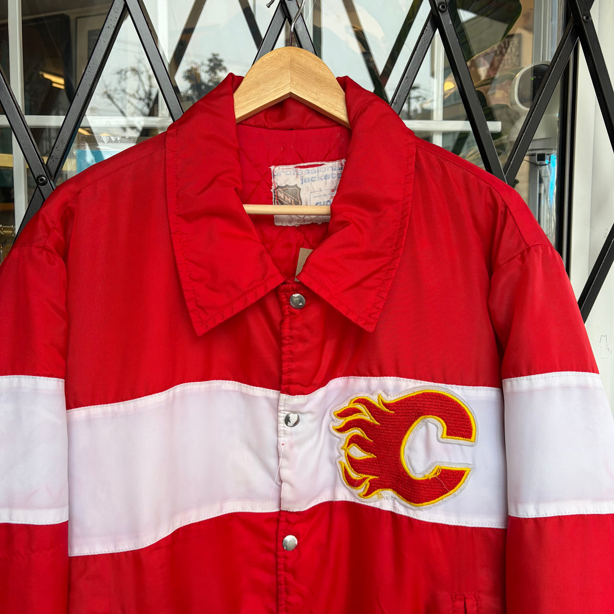 1980’s Shain Calgary Flames Satin Jacket - Size XL