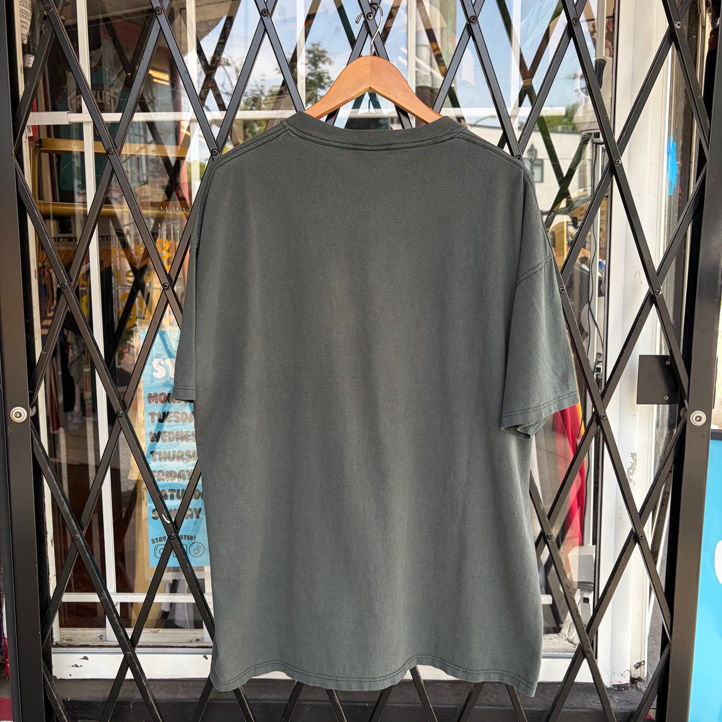 Vintage Russell Athletic Tee - Size XL