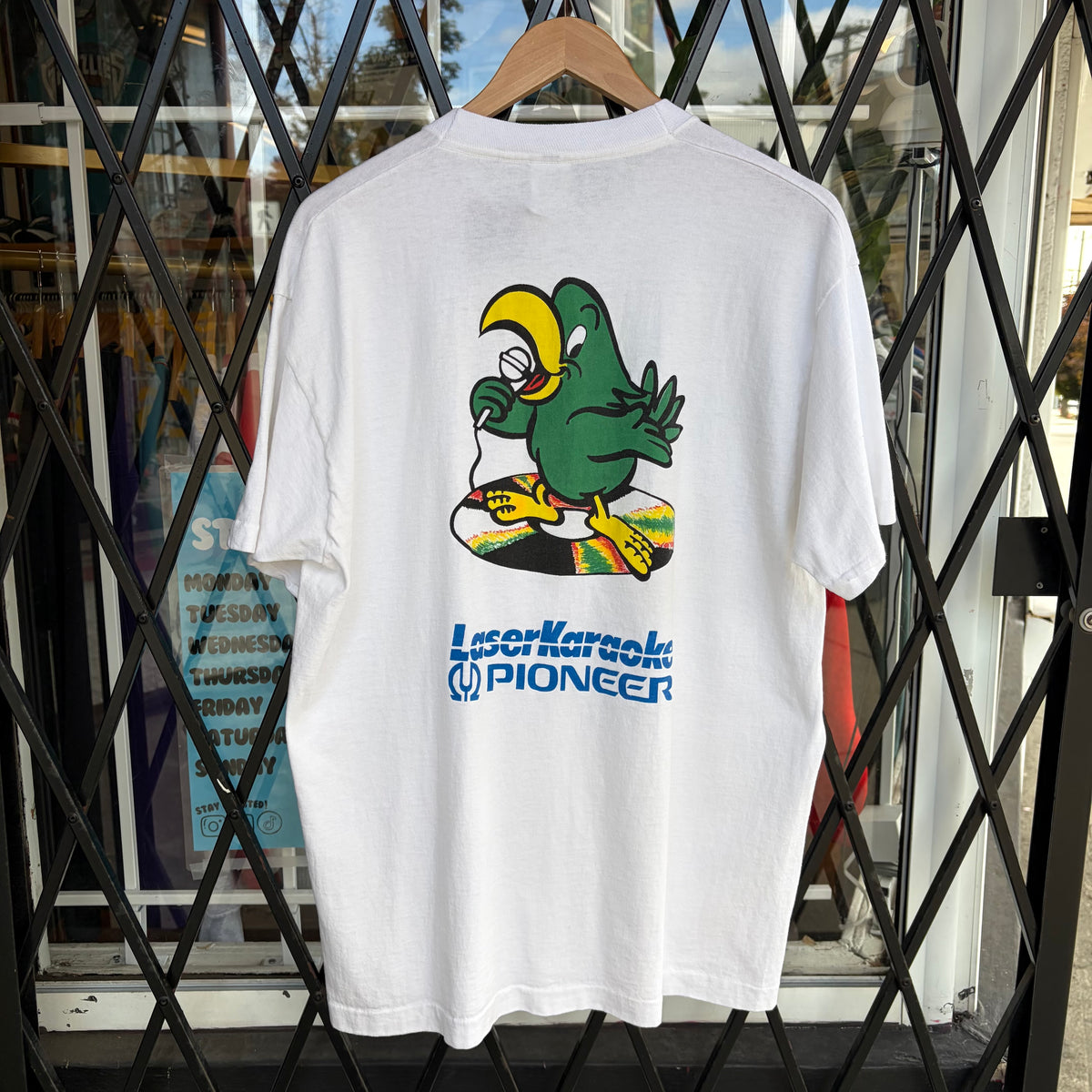 Vintage Pioneer Entertainment Systems Tee - Size XL