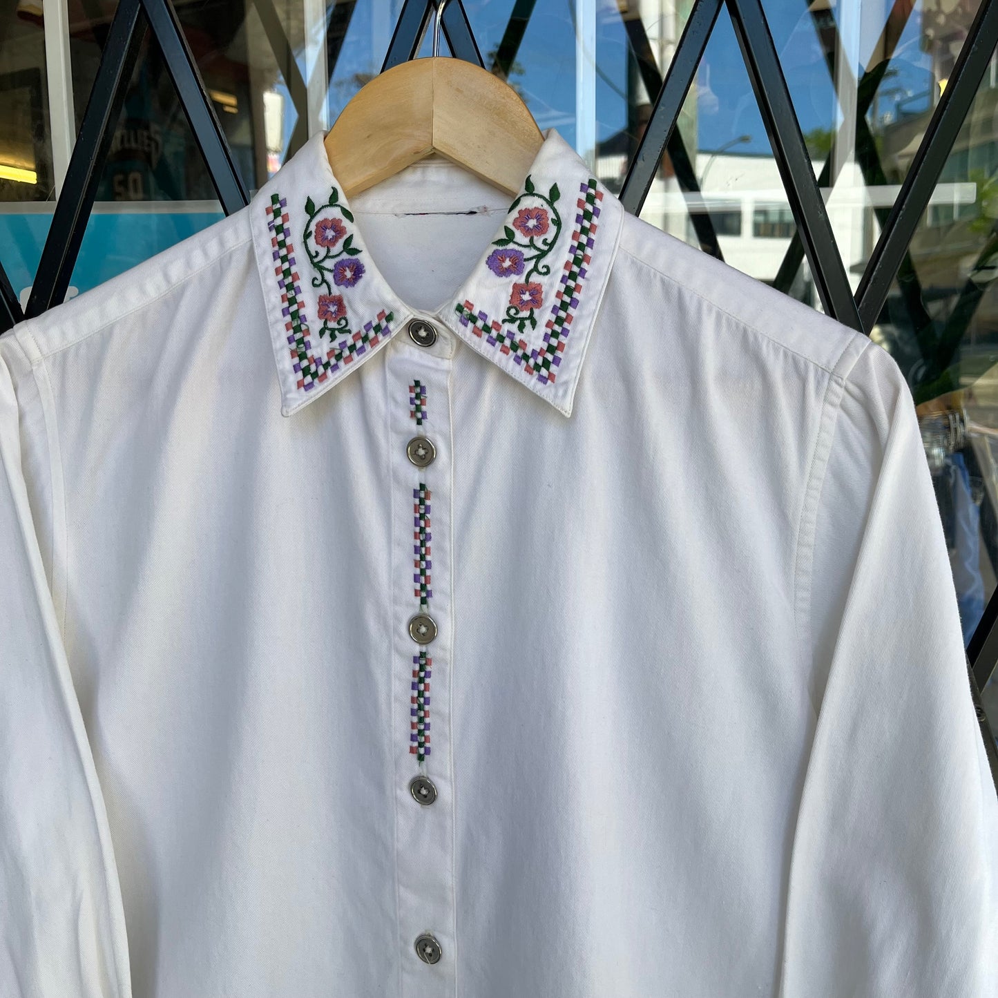 Vintage Embroidered Button Up Shirt - Size Women’s L