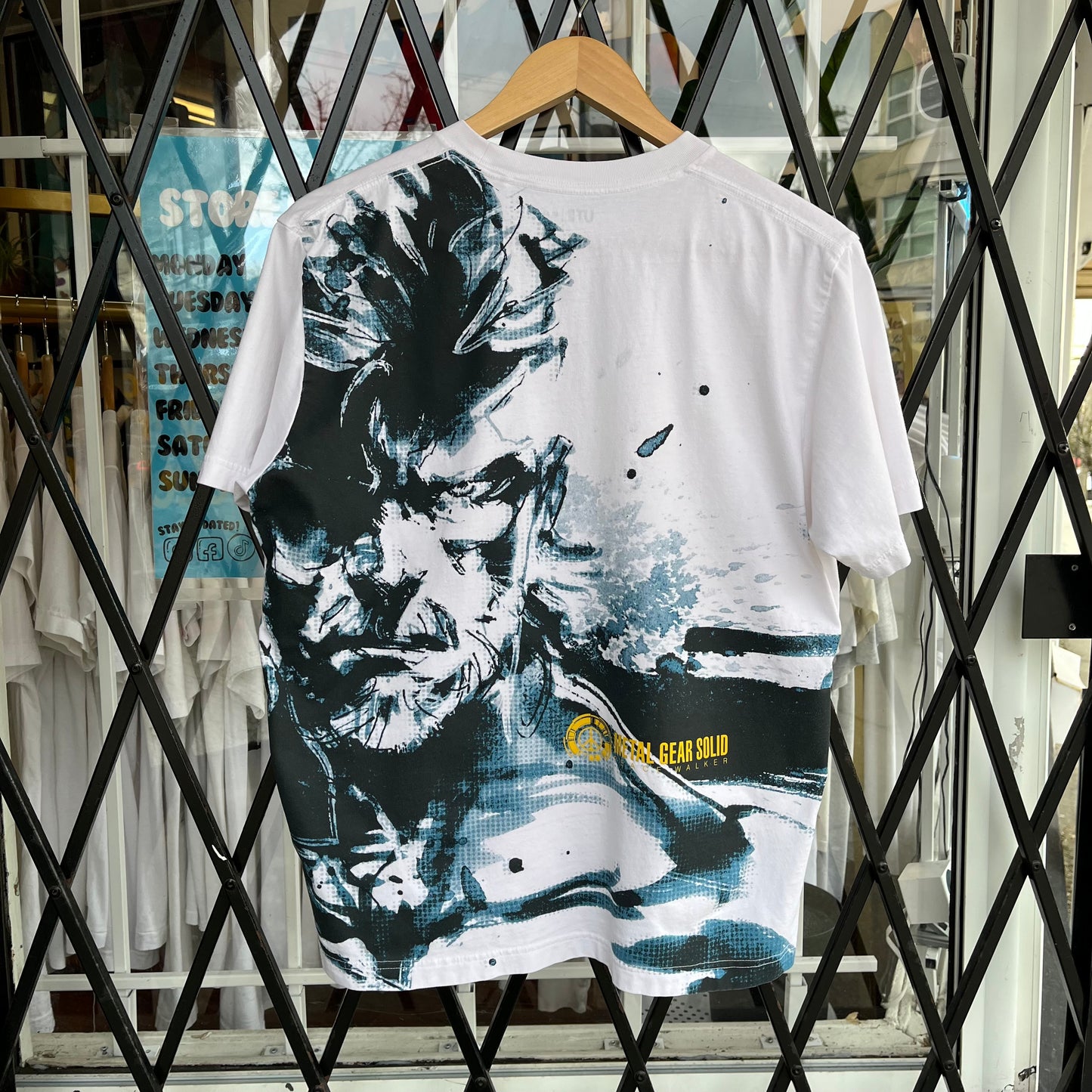 Uniqlo x Metal Gear Solid Promo Tee - Size L