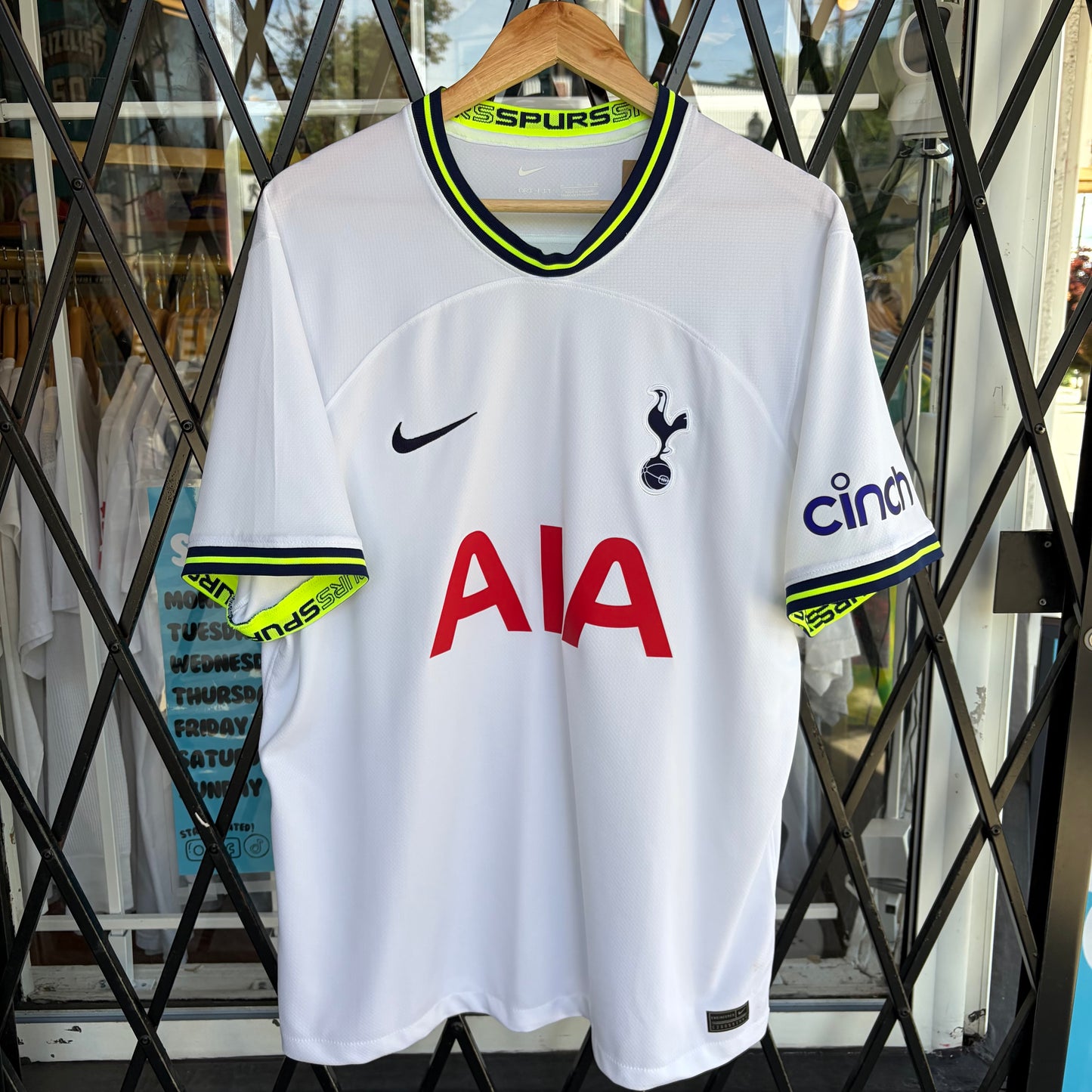 2022-23 Nike Tottenham Hotspur Jersey - Size XL