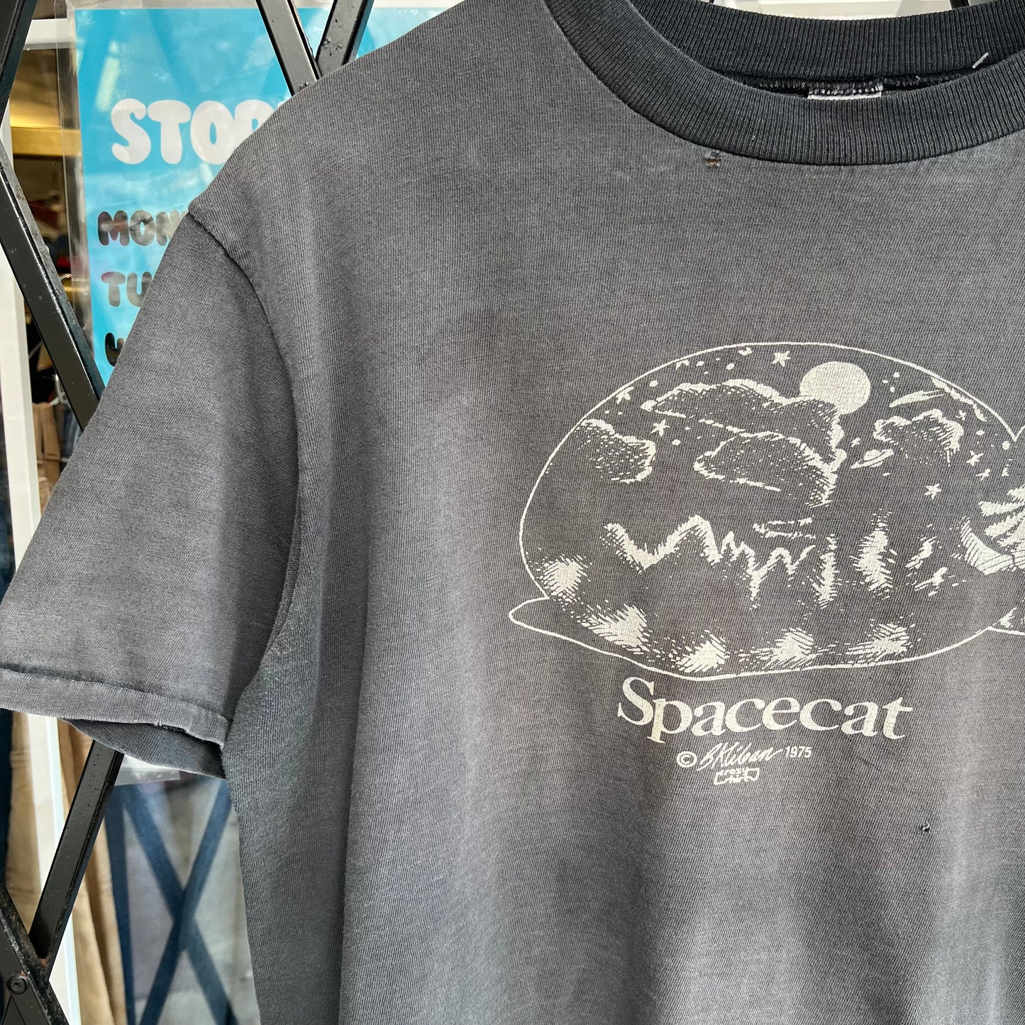 1975 Space Cat by Crazy Shirt Tee - Size L