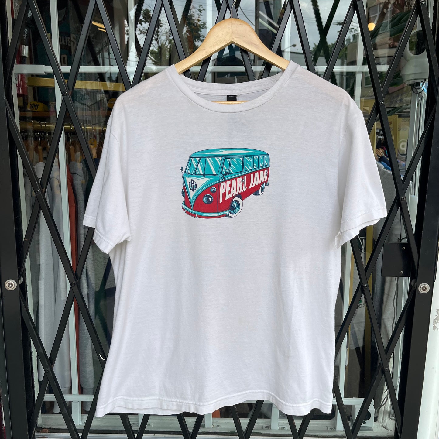 Pearl Jam Van Band Tee - Size L