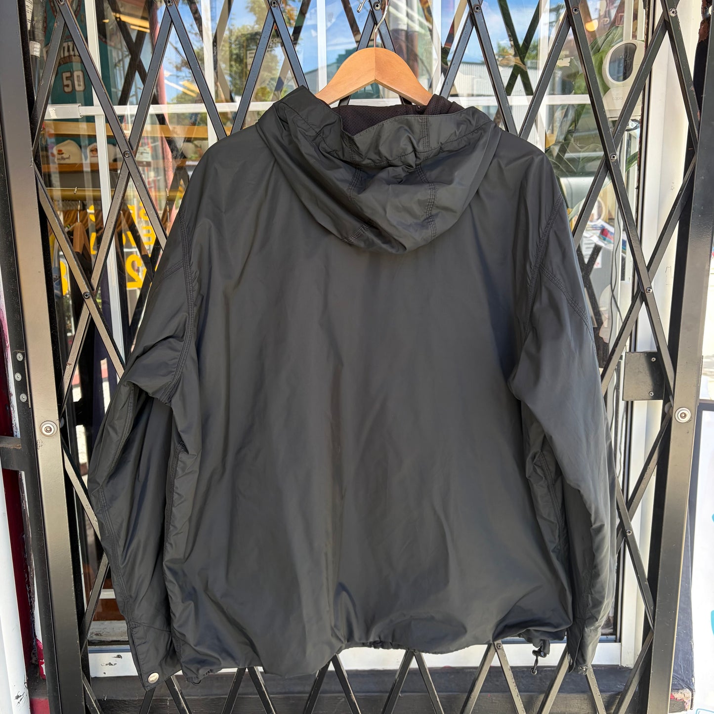 Carhartt Windbreaker - Size XL