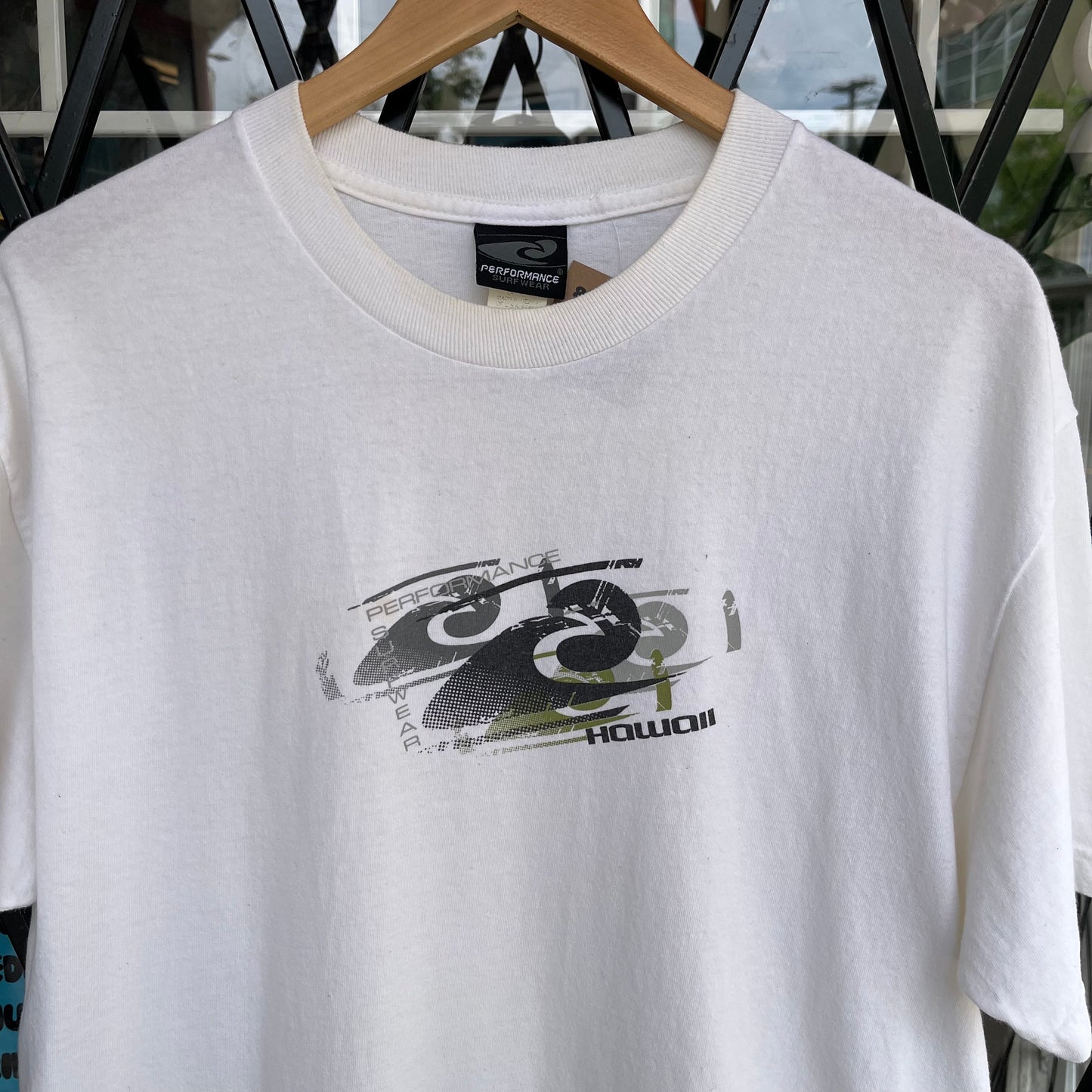 Hawaiian Performance Tee - Size L