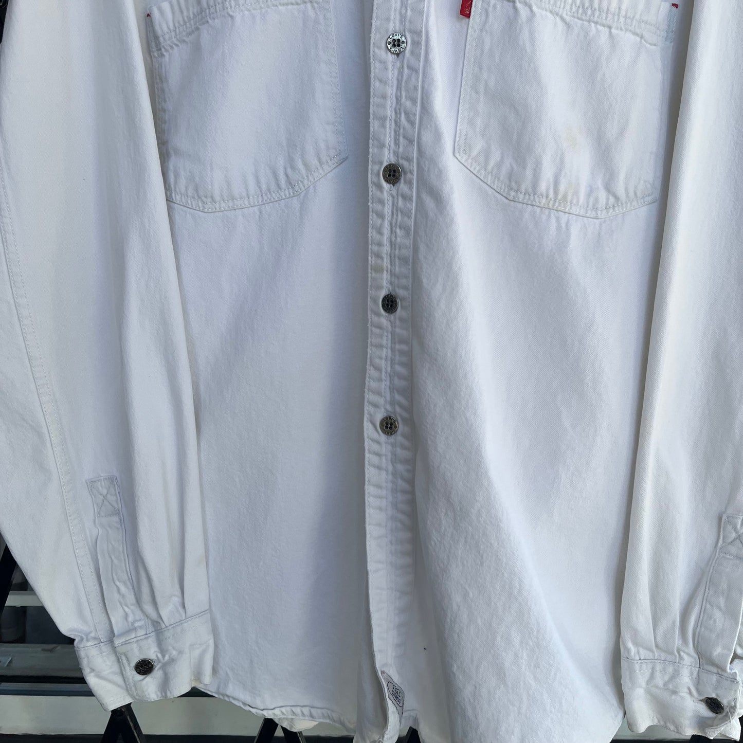 Vintage Levi’s Button Up Shirt - Size L
