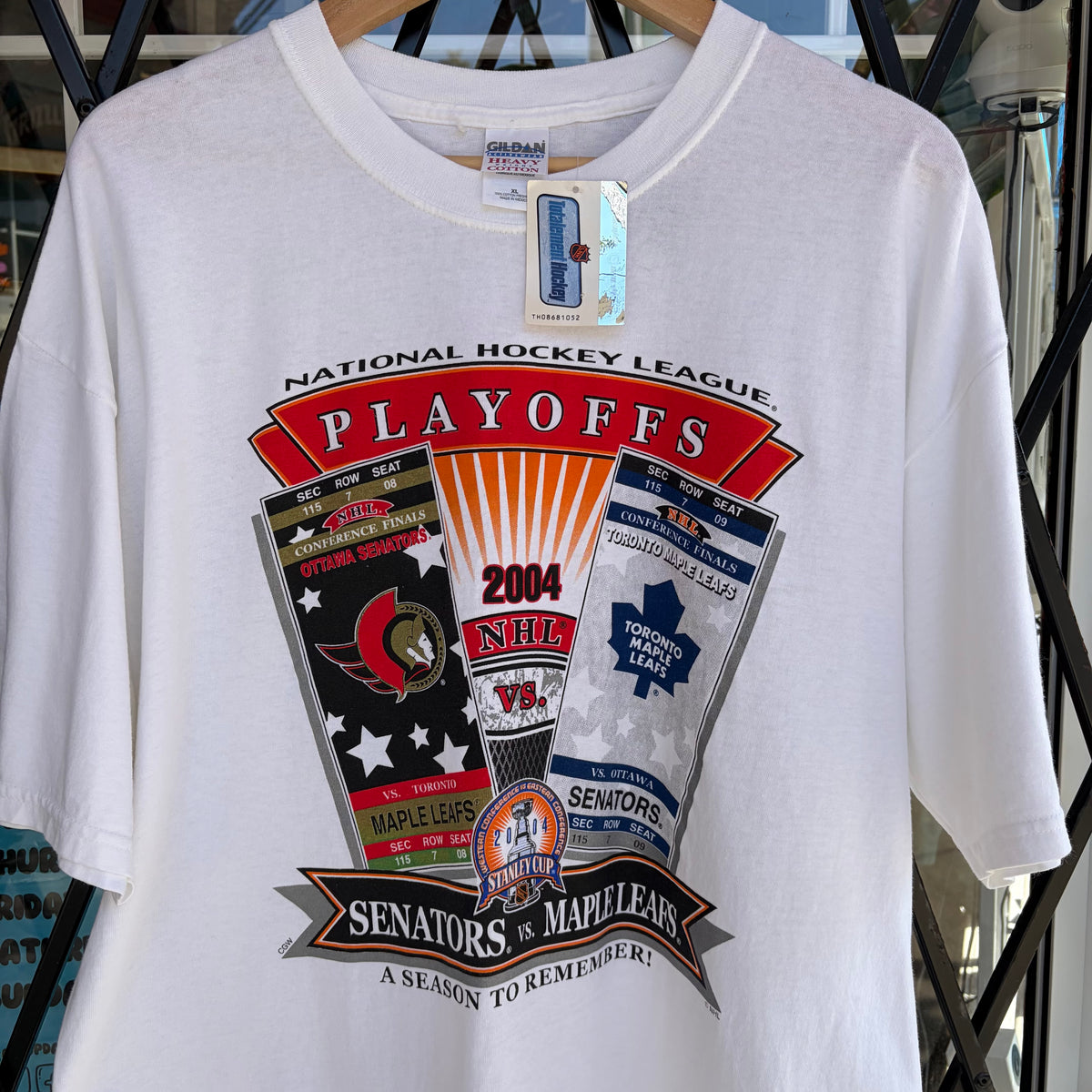 2004 NHL Playoff Tee - Size XL