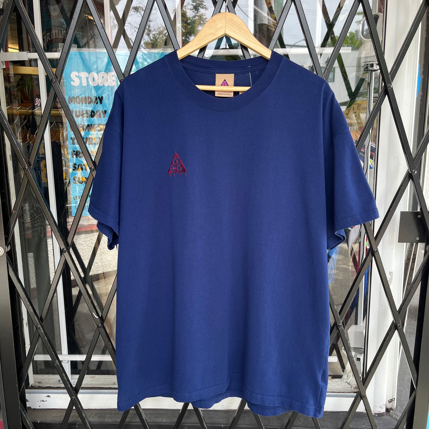 Nike ACG Tee - Size XL