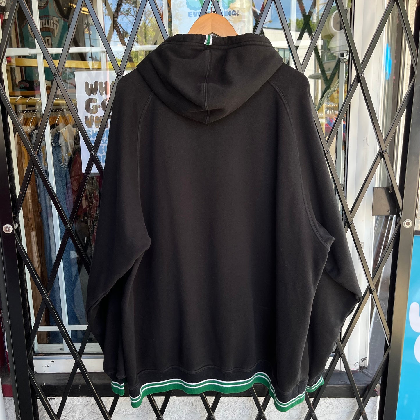2000’s Nike Boston Celtics Hoodie - Size XL