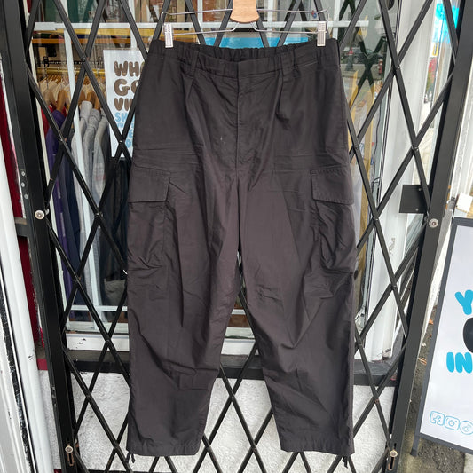 Uniqlo Cargo Pants - Size 36W