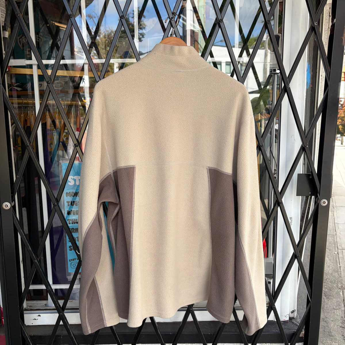 Vintage MEC Fleece Sweater - Size XL