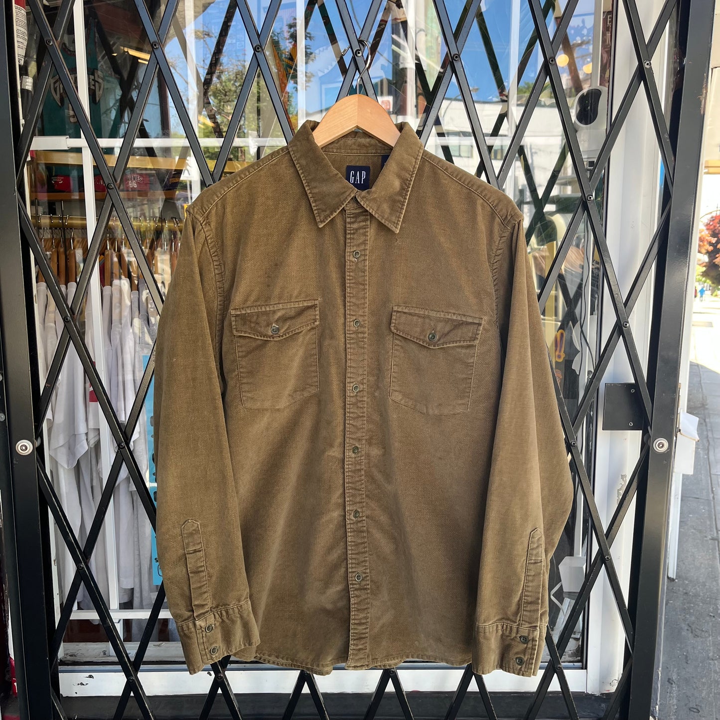 Vintage Gap Button Up Shirt - Size L