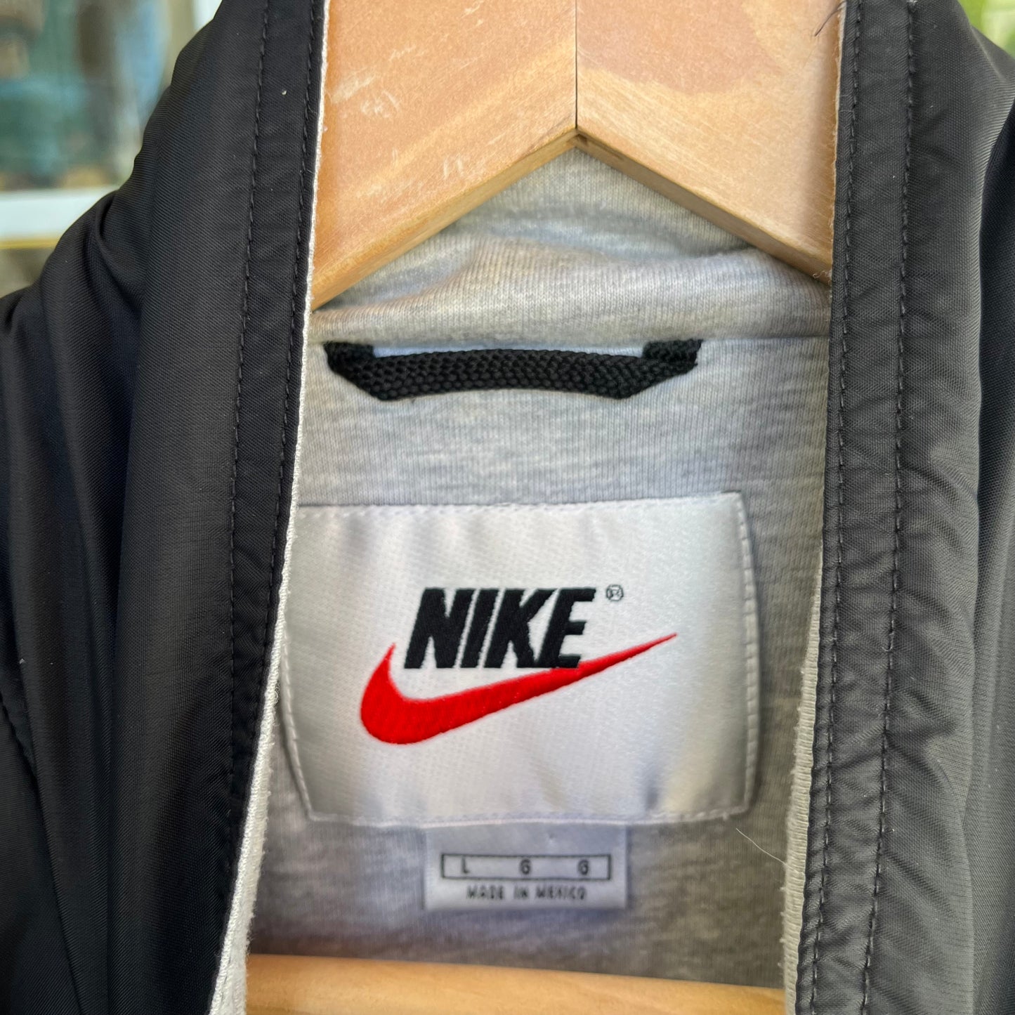 Vintage Nike Windbreaker - Size L