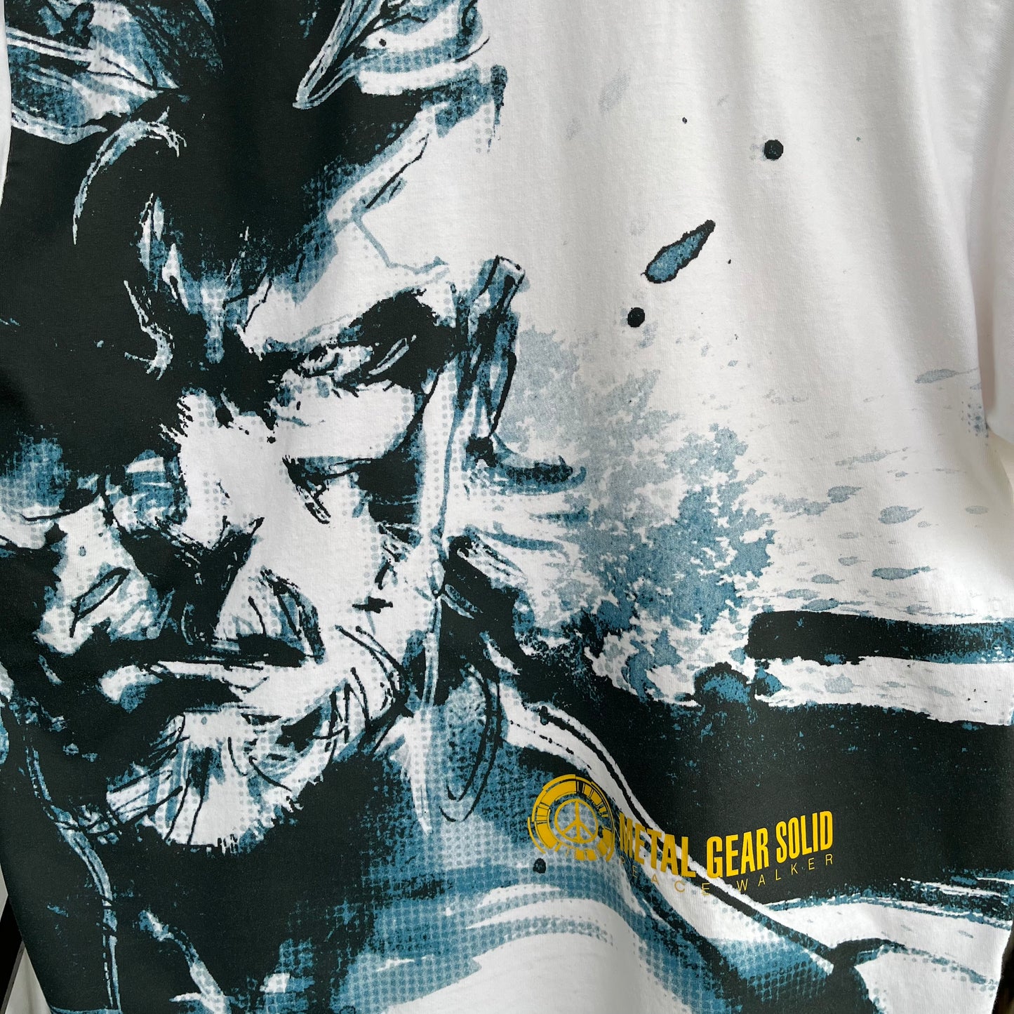Uniqlo x Metal Gear Solid Promo Tee - Size L