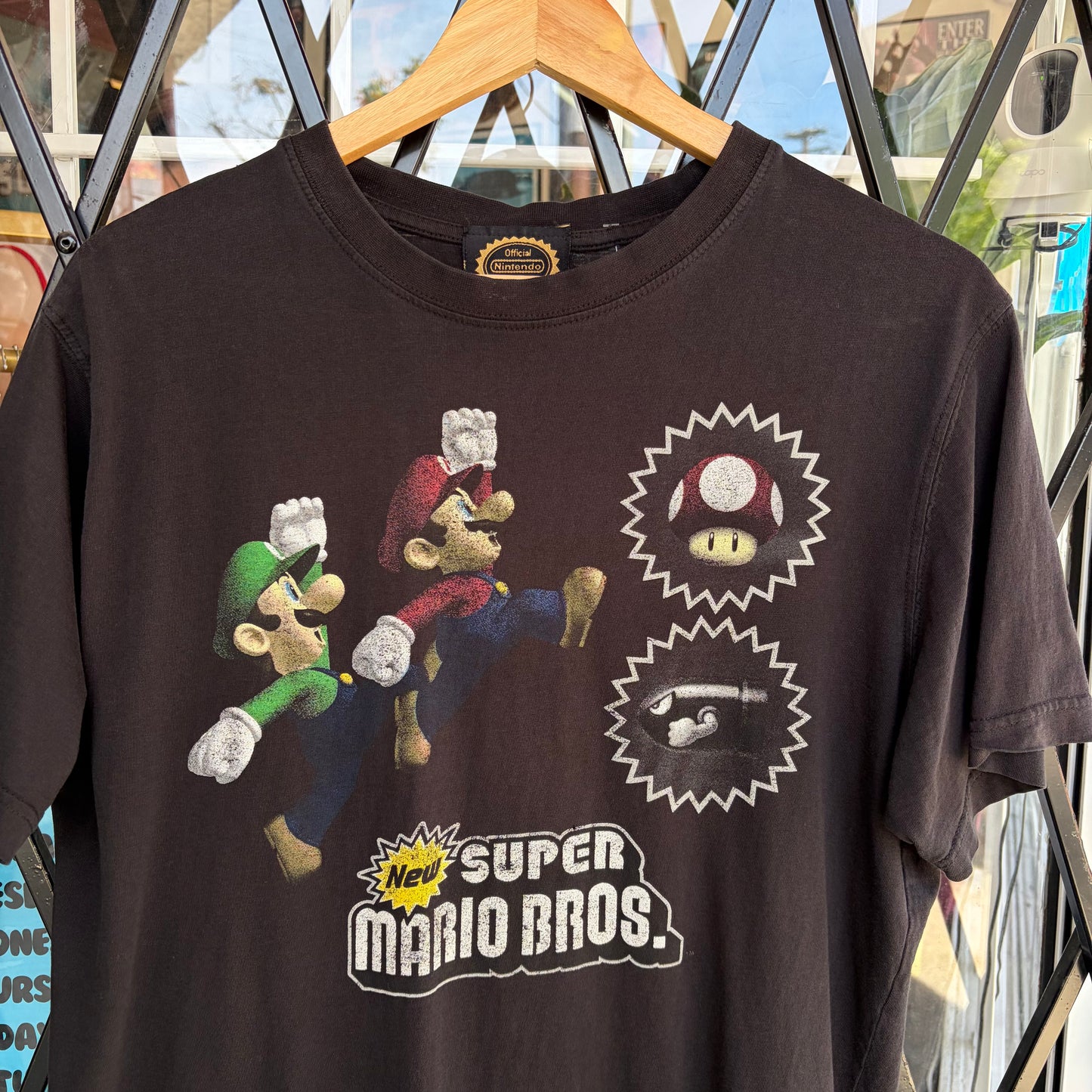 2010 Nintendo Super Mario Bros. Tee - Size M