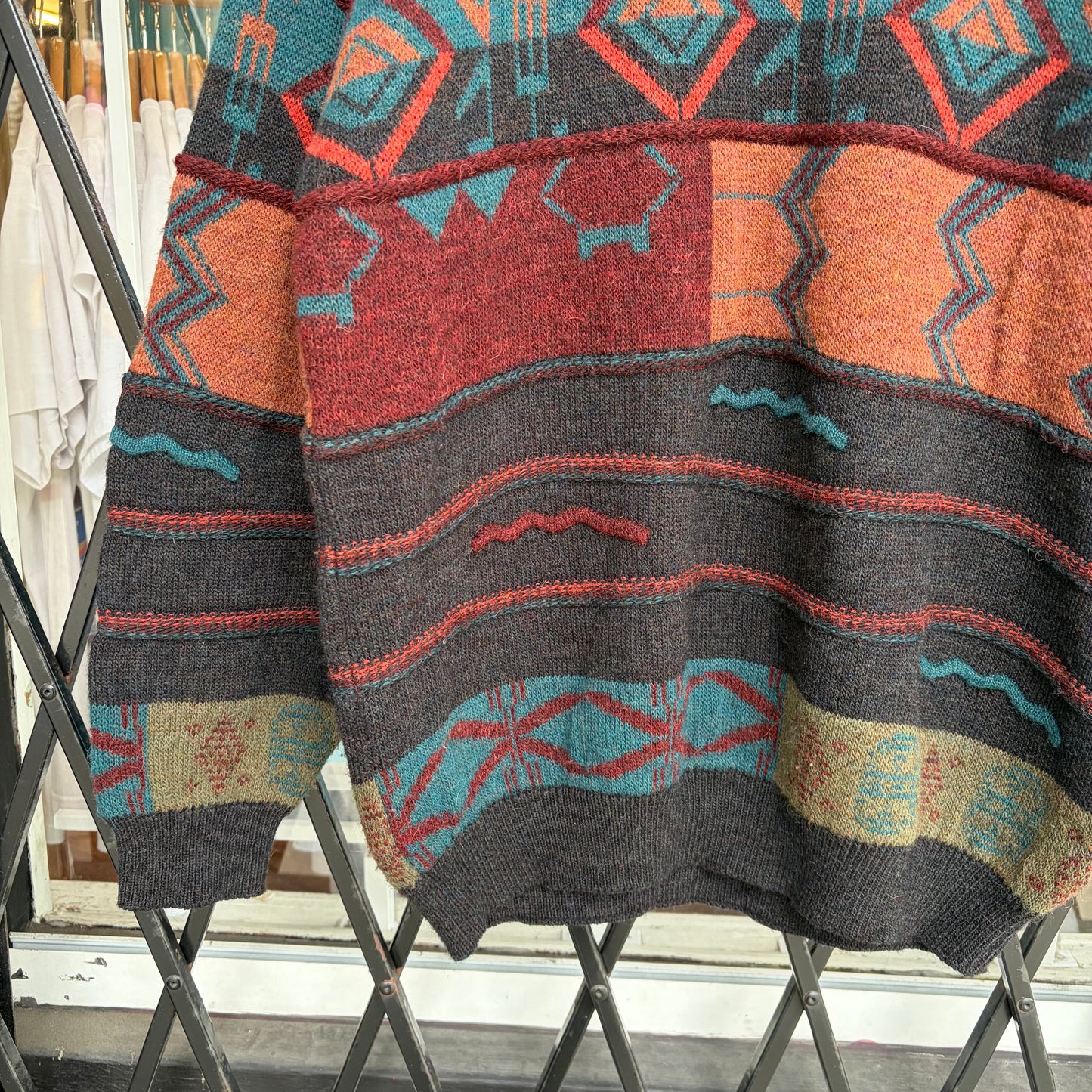 Vintage 3D Knit Sweater - Size L