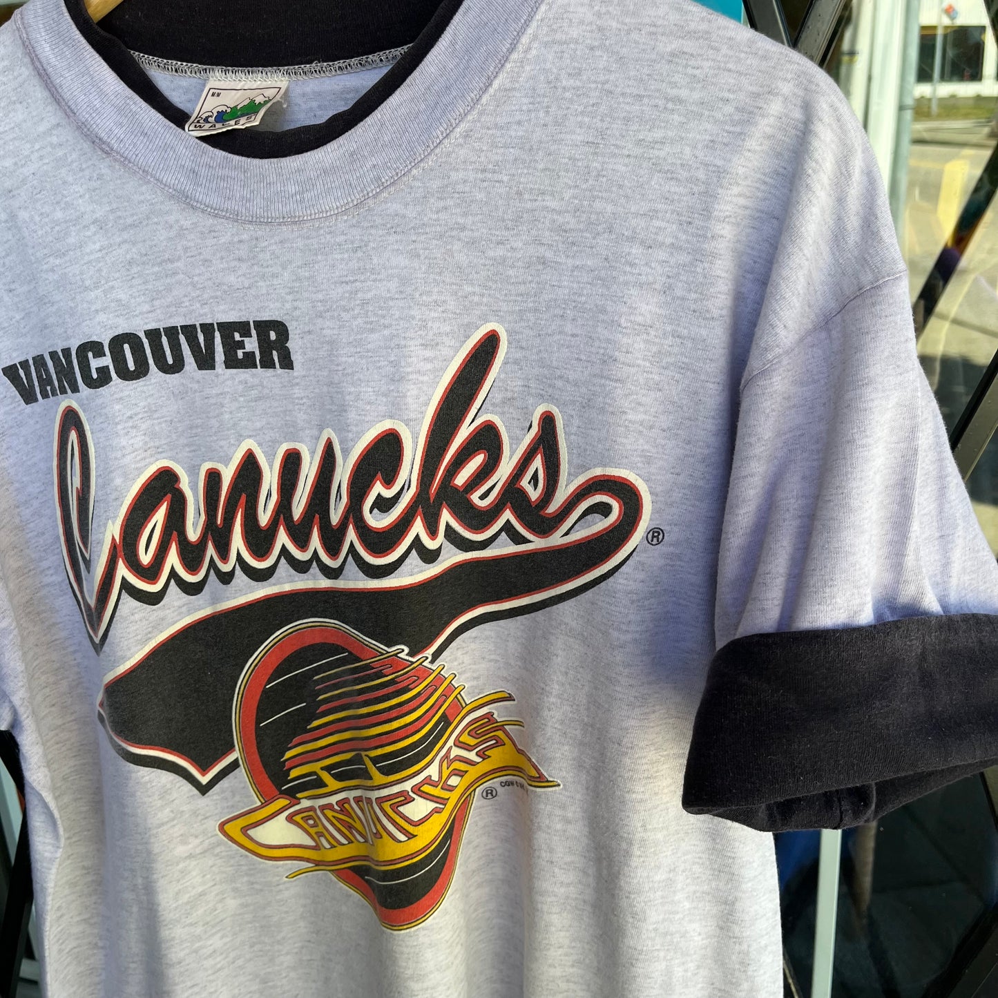 1992 Vancouver Canucks Double Sleeve Tee - Size M