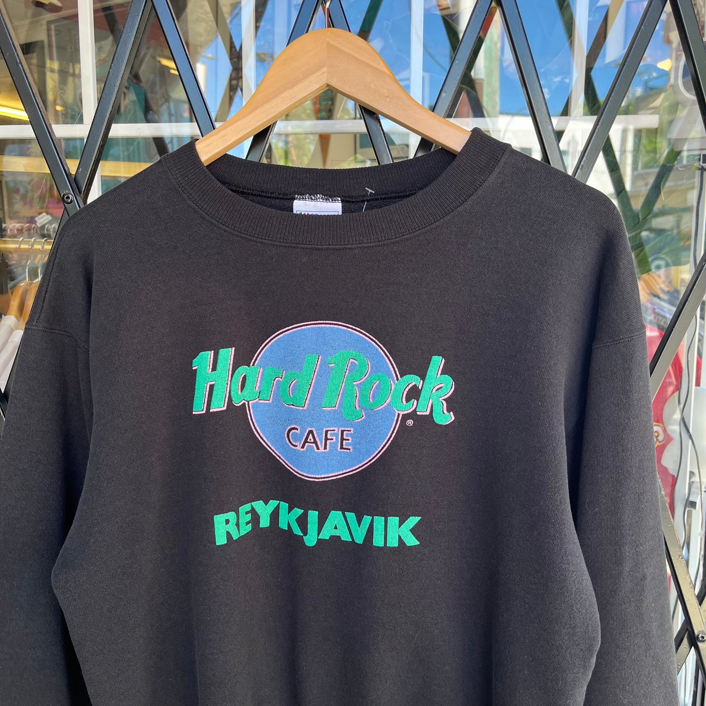 Vintage Hard Rock Cafe Reykjavik Crewneck - Size L