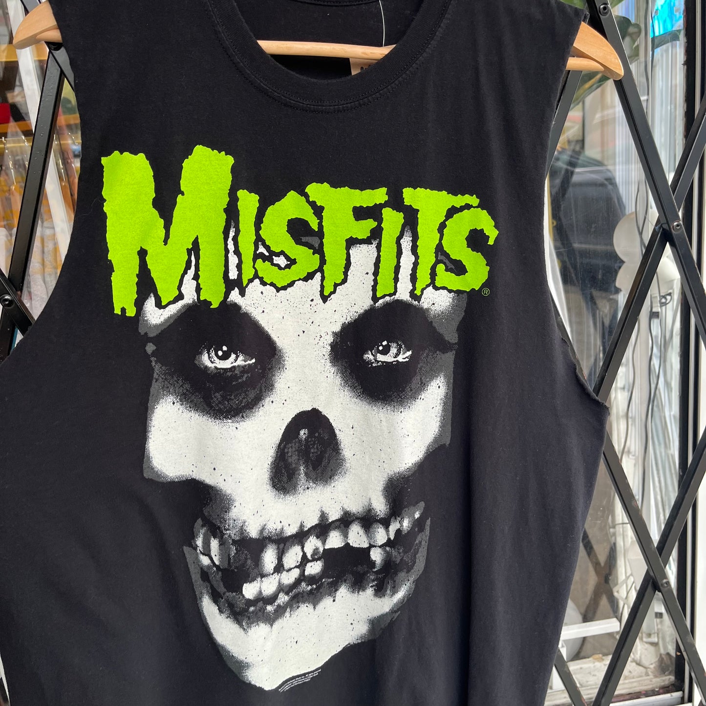 Misfits Cut Off Tee - Size L