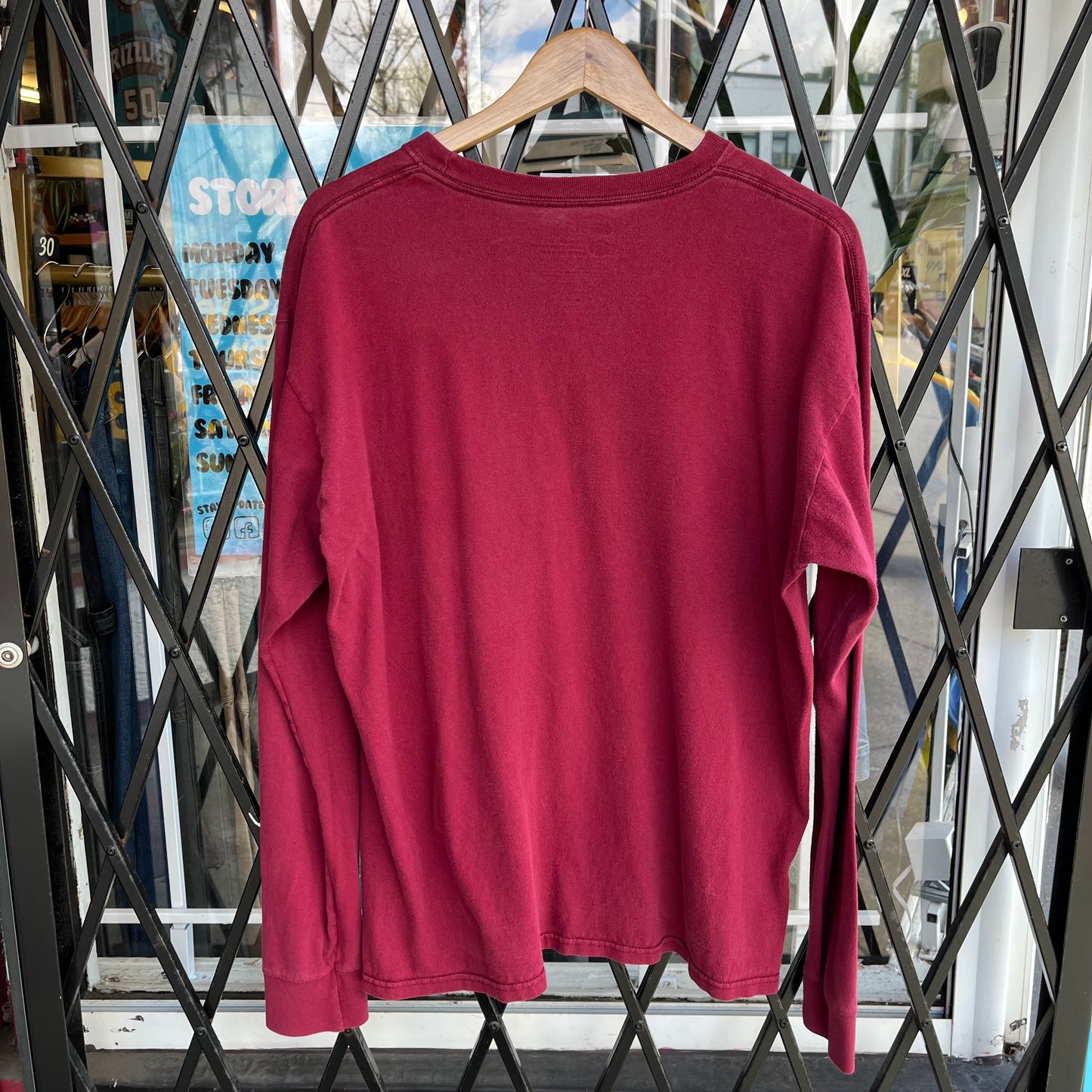 Nike Essential Long Sleeve - Size M
