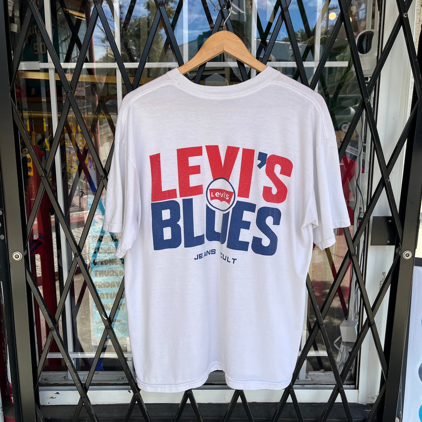 Vintage Levi’s Blues Jean Cult Tee - Size XL