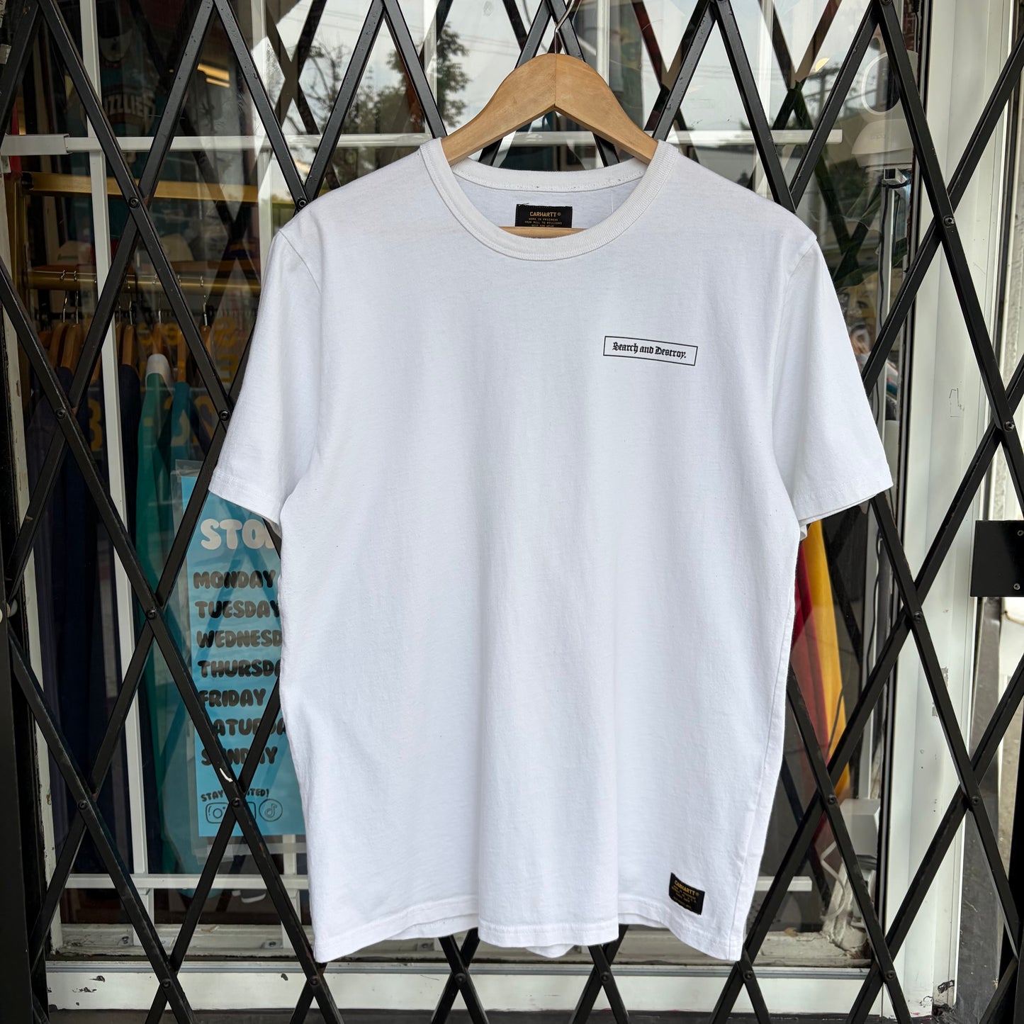 Carhartt WIP Search & Destroy Tee - Size L