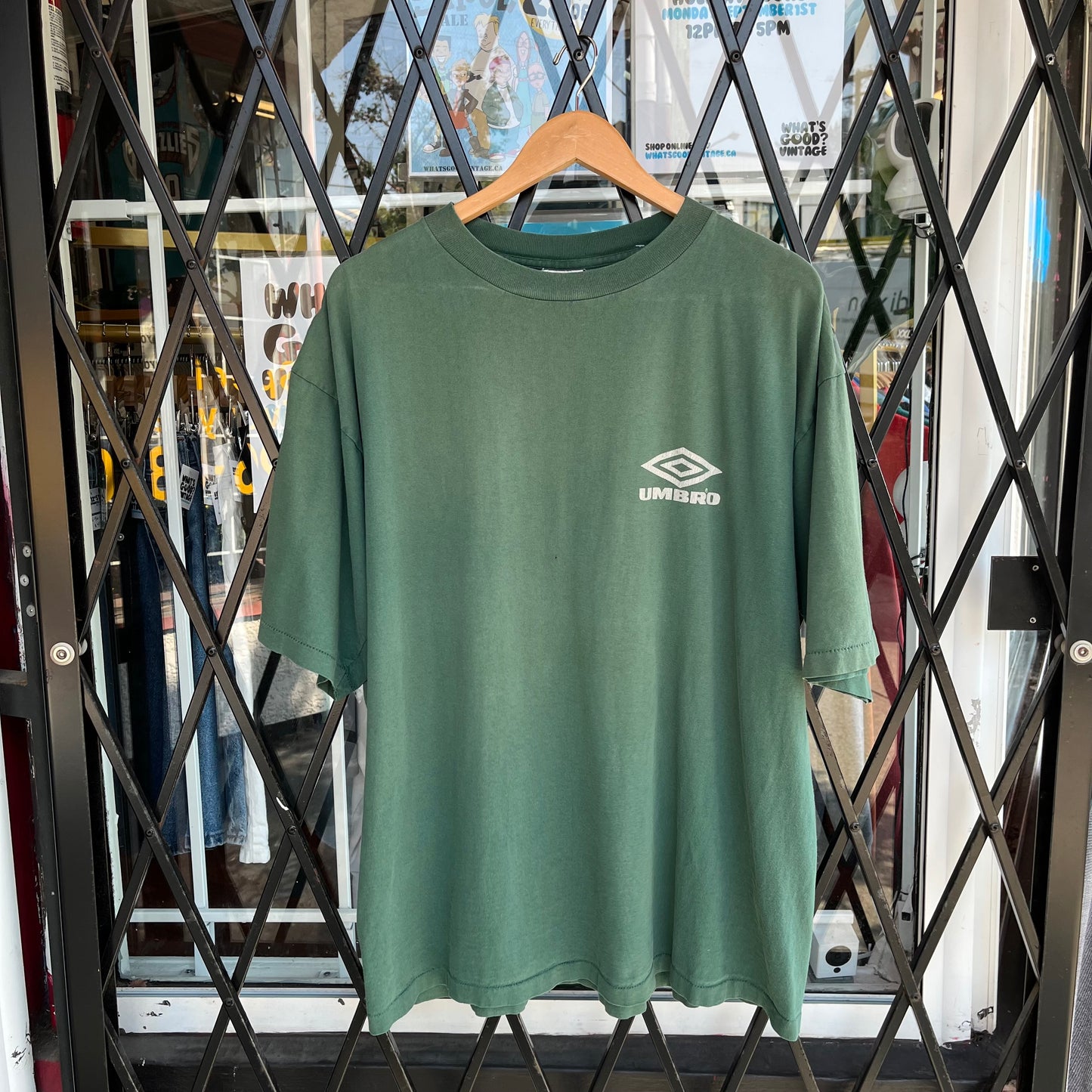 Vintage Umbro Soccer Tee - Size XL