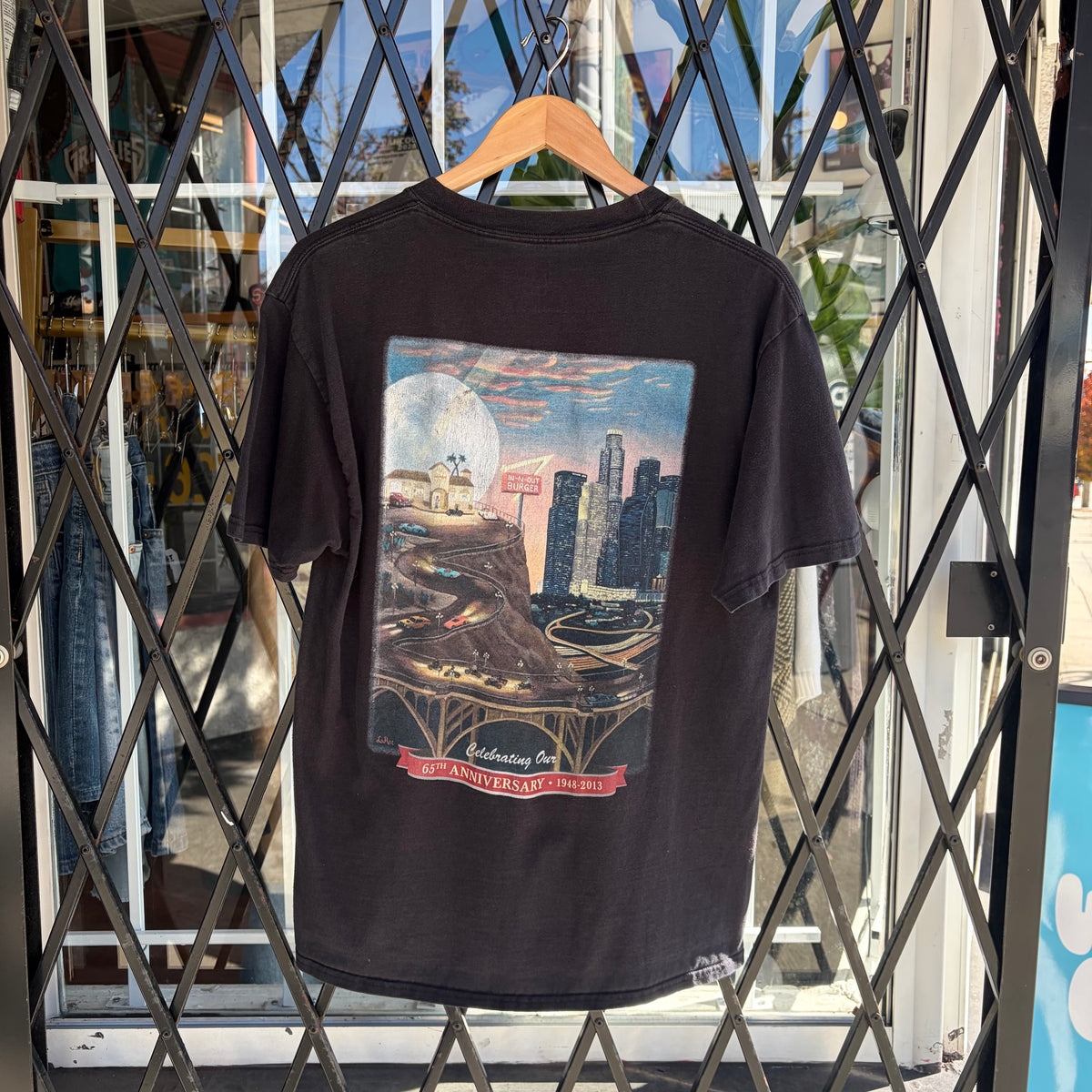 In-N-Out California Tee - Size L