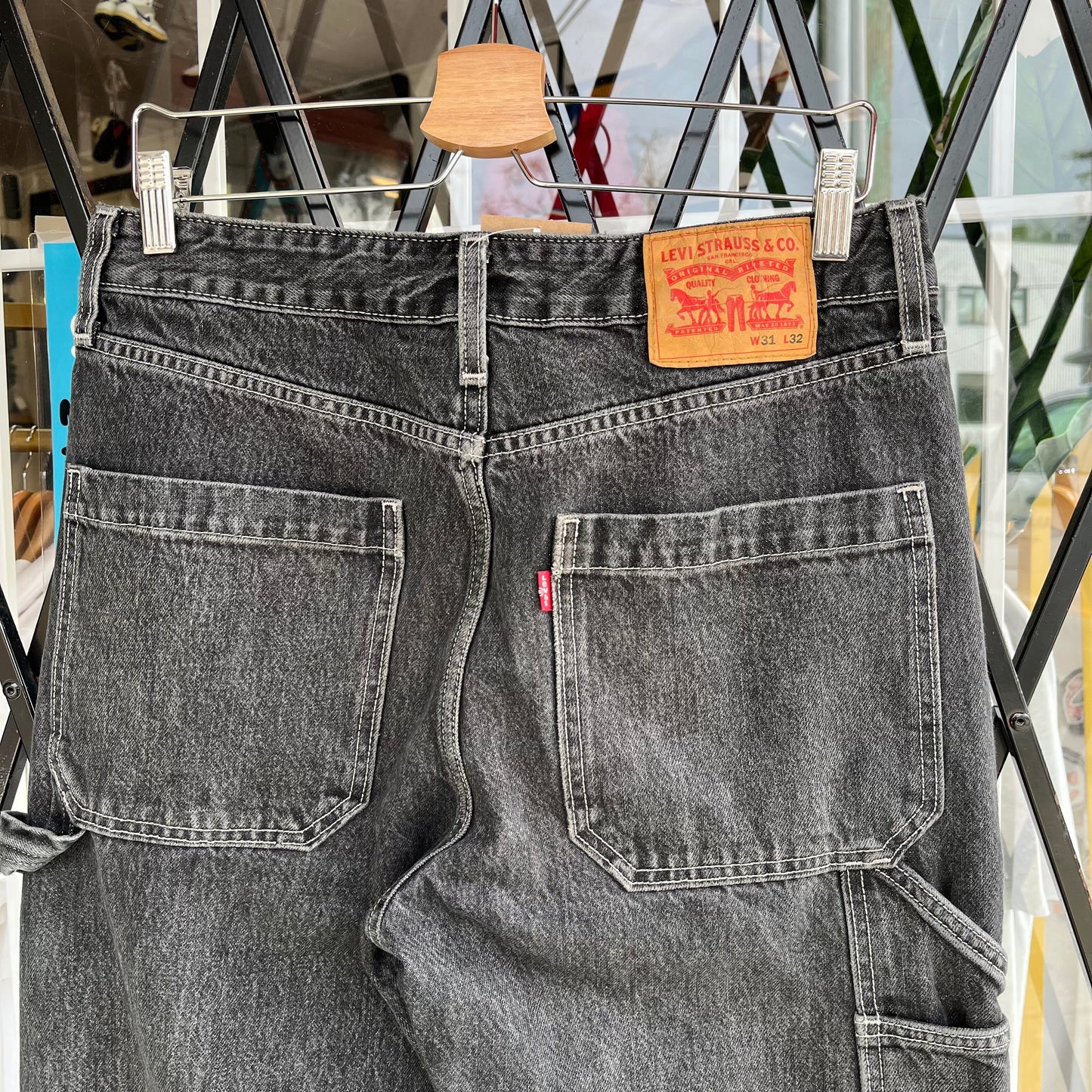 Levi’s Carpenter Pants - Size 31W x 32L