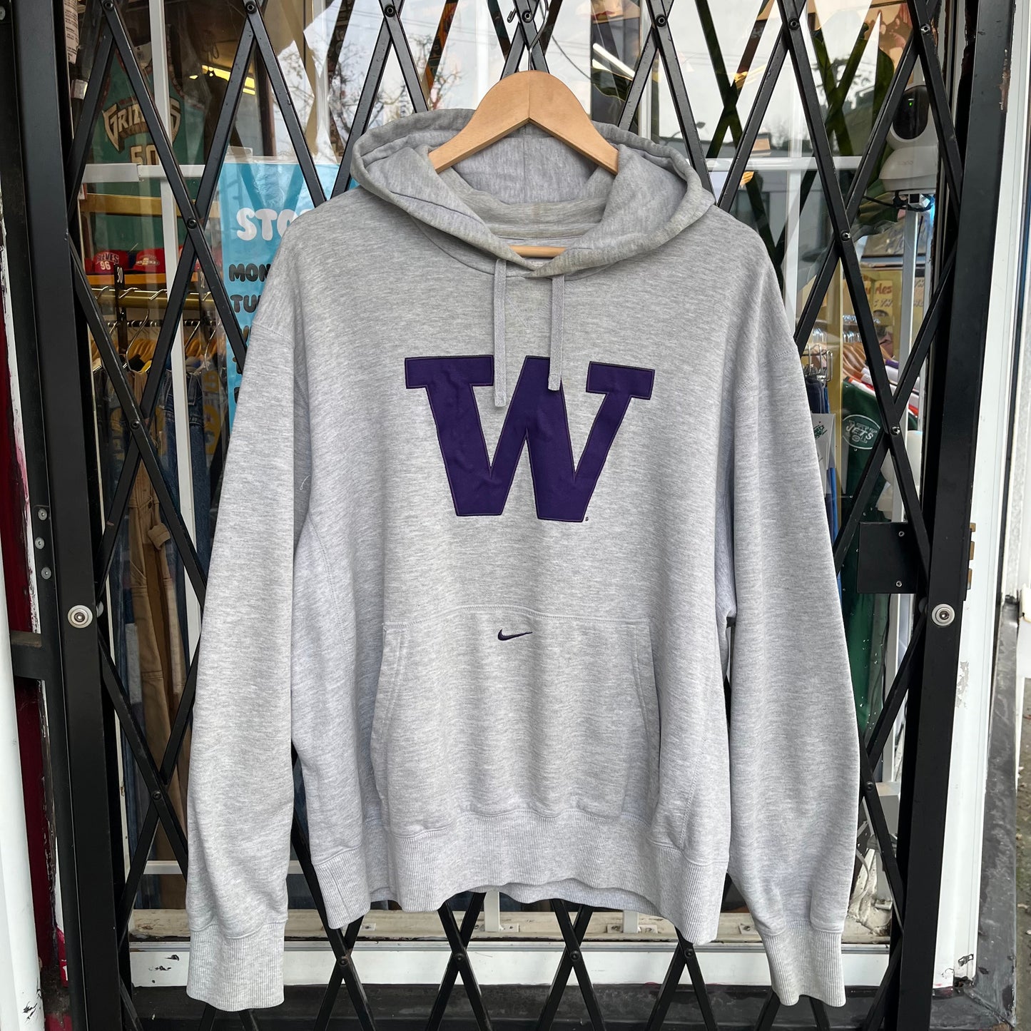 Nike Washington Huskies Mid Swoosh Hoodie - Size XL