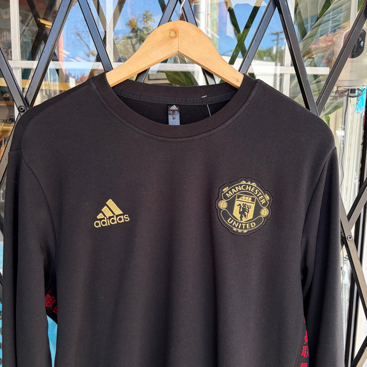 2019-20 Adidas Manchester United Chinese New Year Crewneck - Size M
