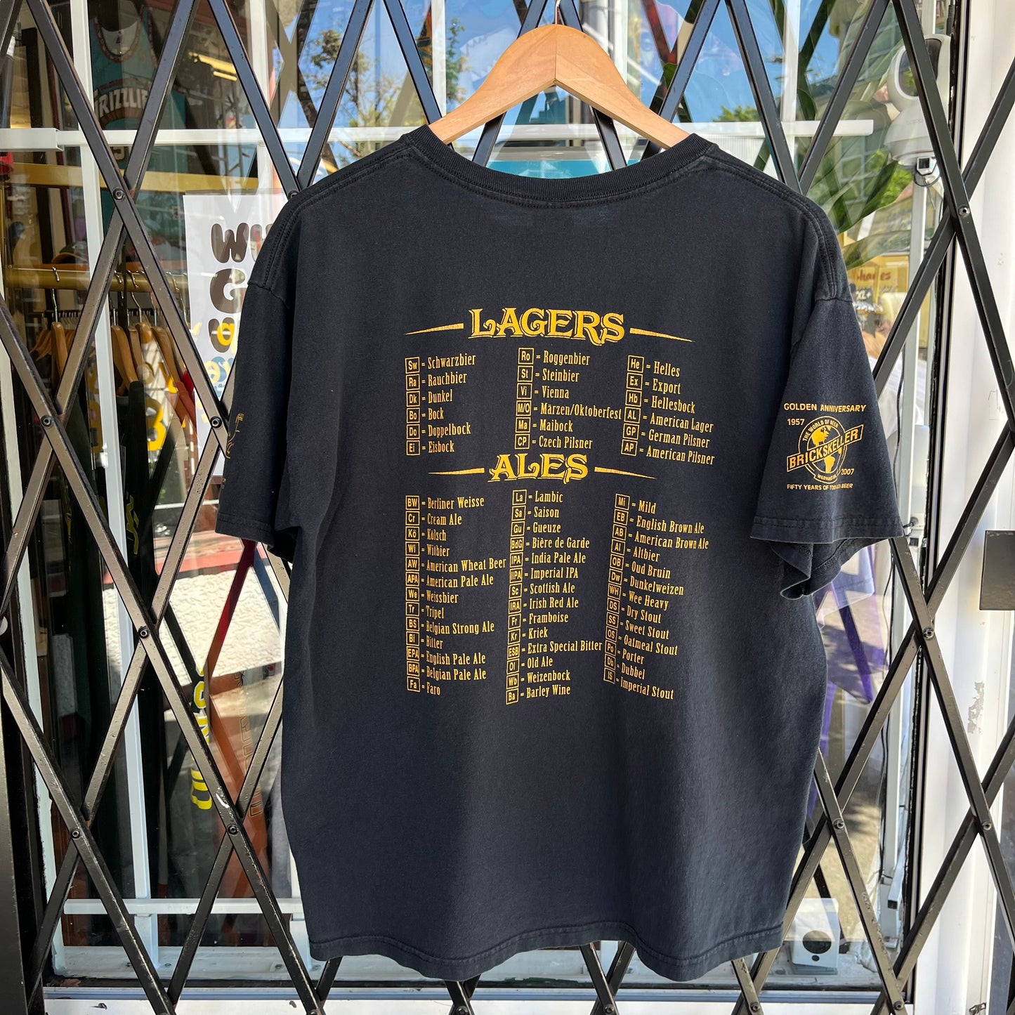 The Beeriodic Table of Contents Tee - Size L
