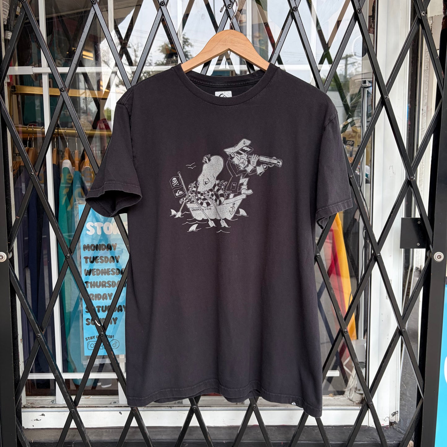 Quicksilver Boat Tee - Size L