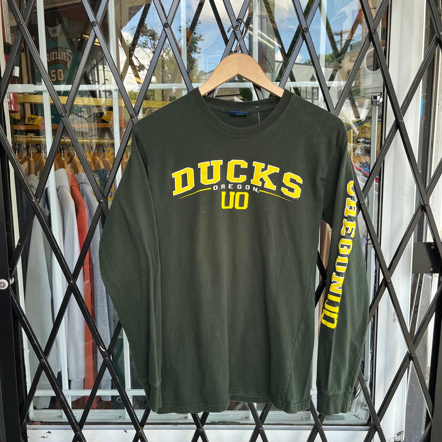 Oregon Ducks Long Sleeve - Size S