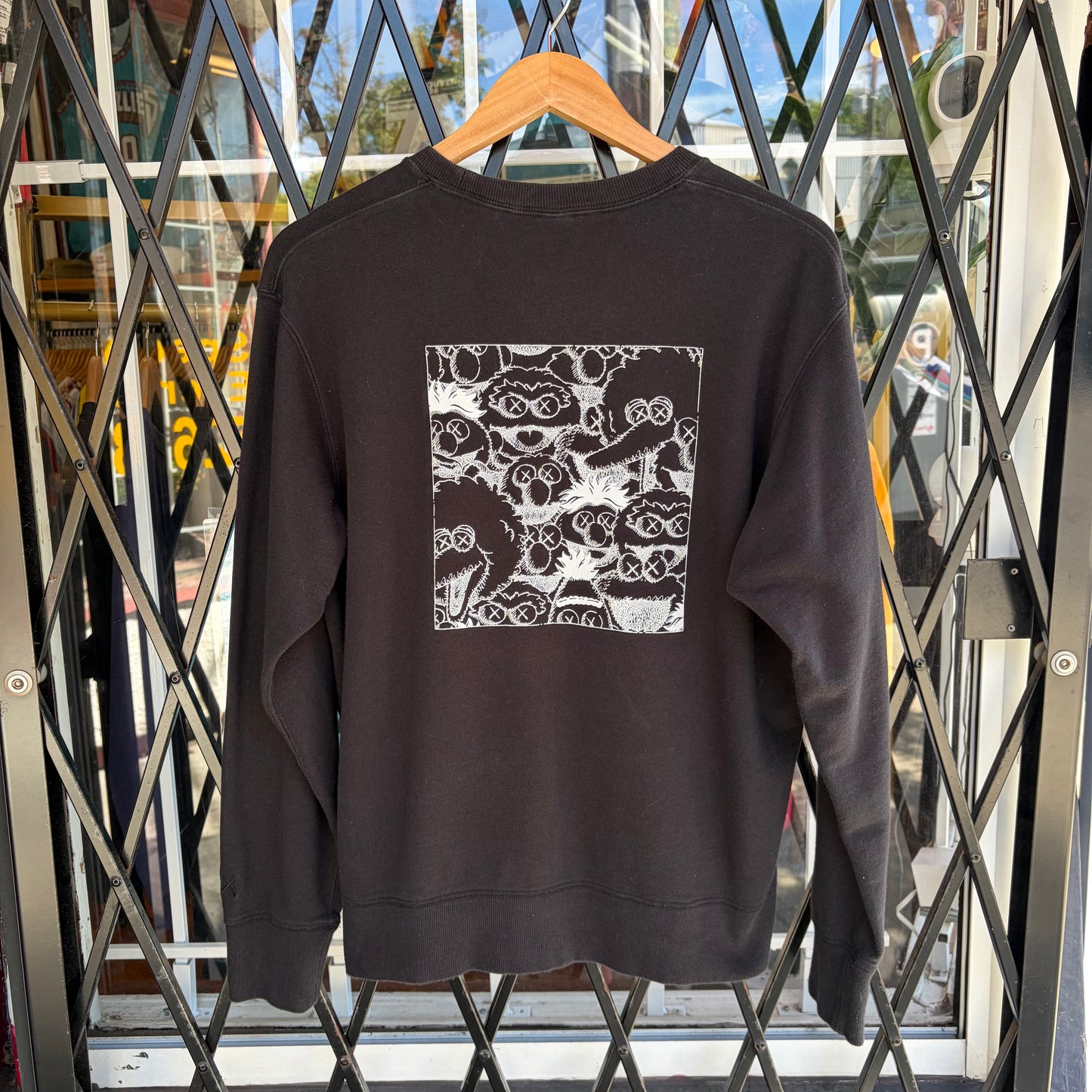 Laws x Uniqlo Sesame Street Crewneck - Size M