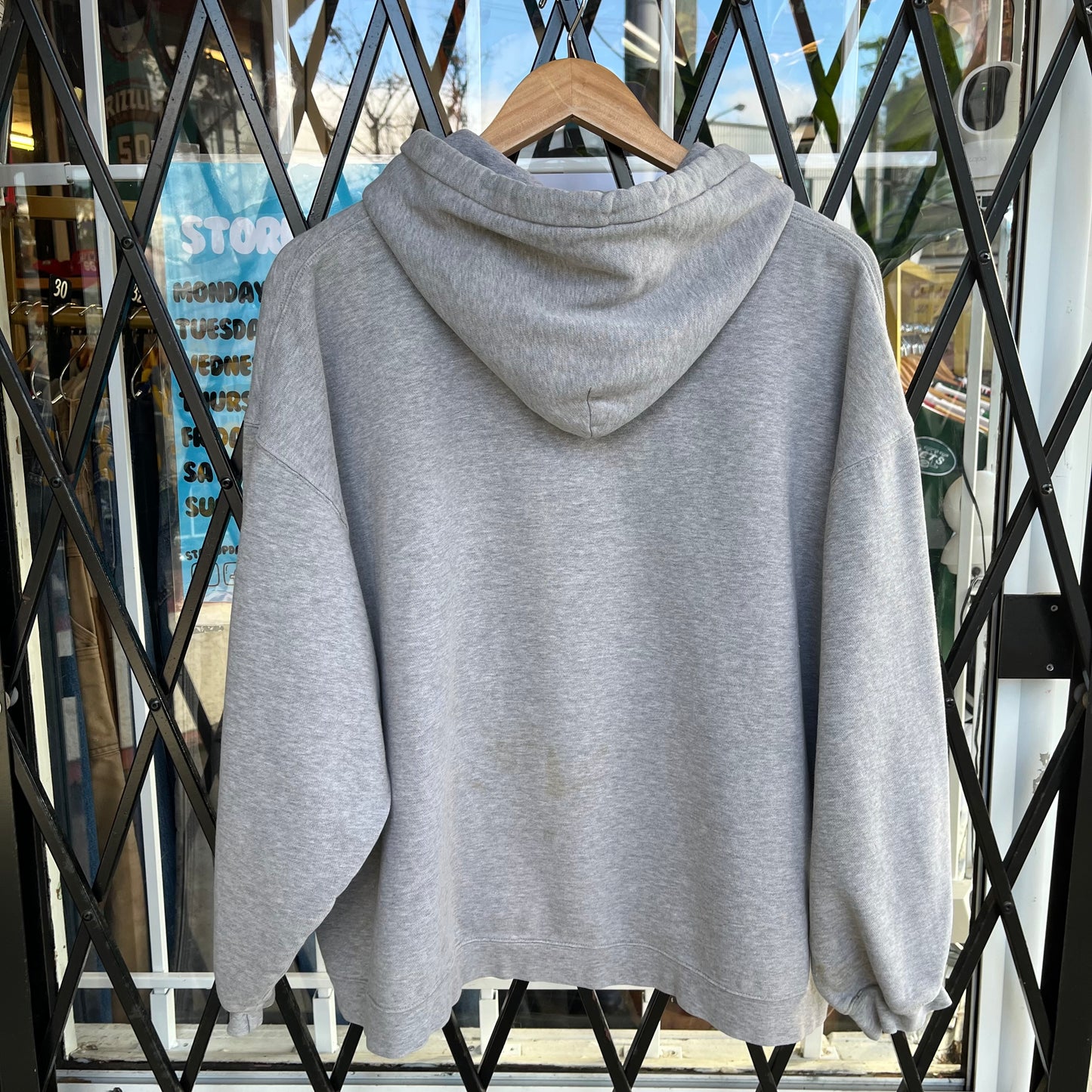 Vintage Disneyland Hoodie - Size XL