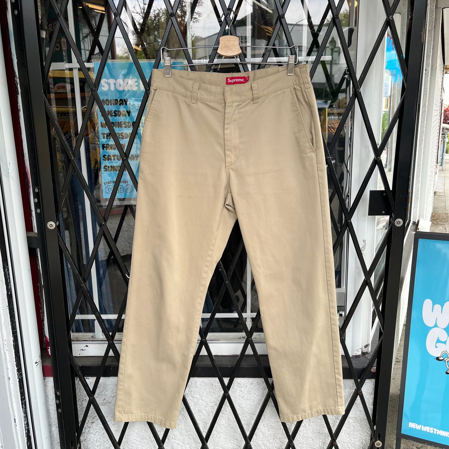 Supreme Khaki Pants - Size 32W x 32L
