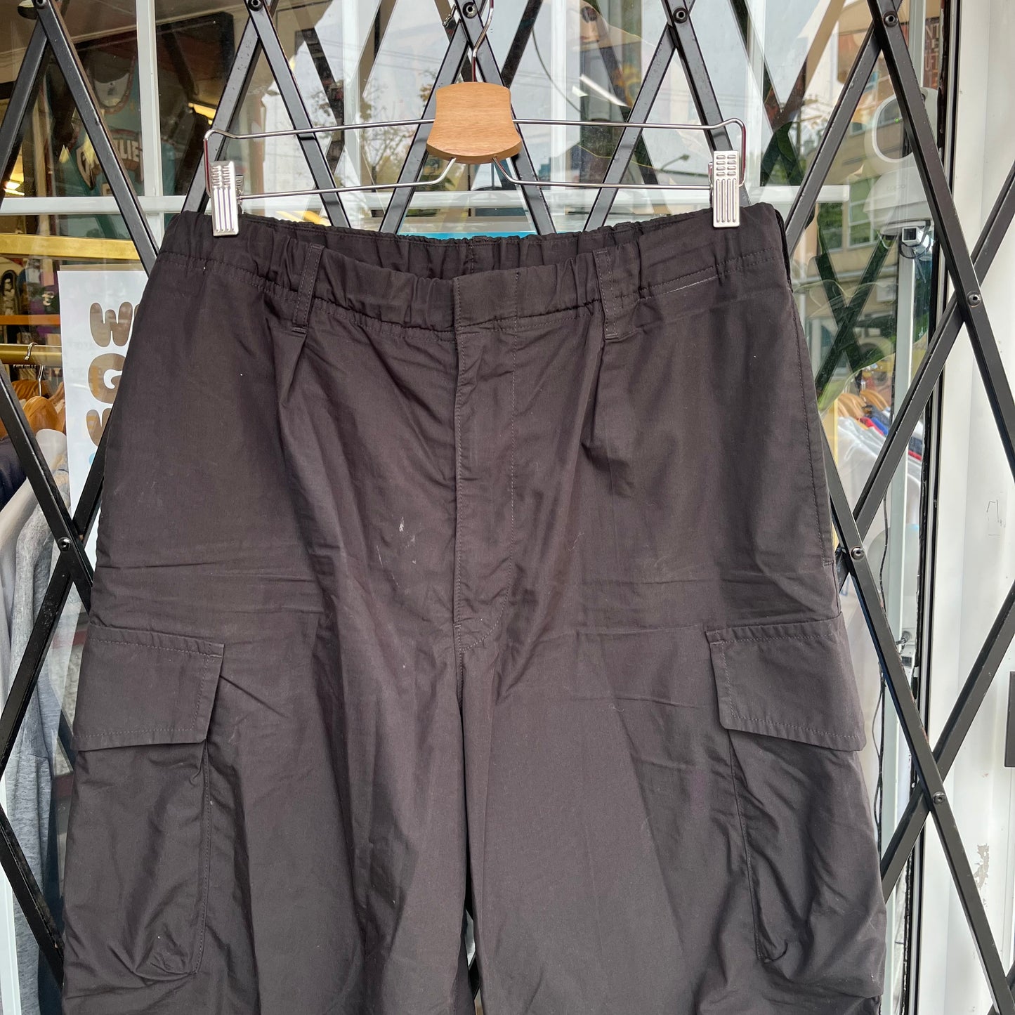 Uniqlo Cargo Pants - Size 36W