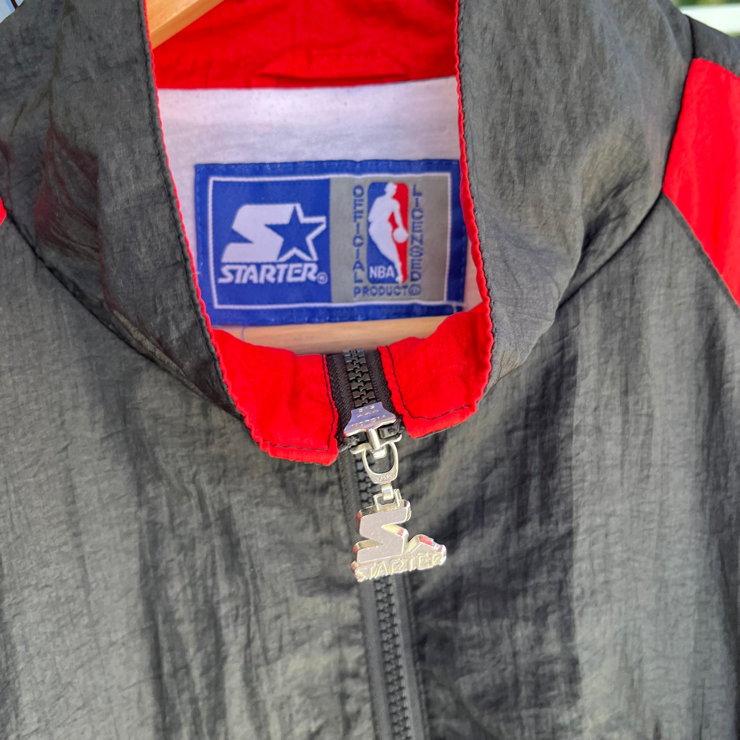 Vintage Starter Chicago Bulls Windbreaker - Size XL