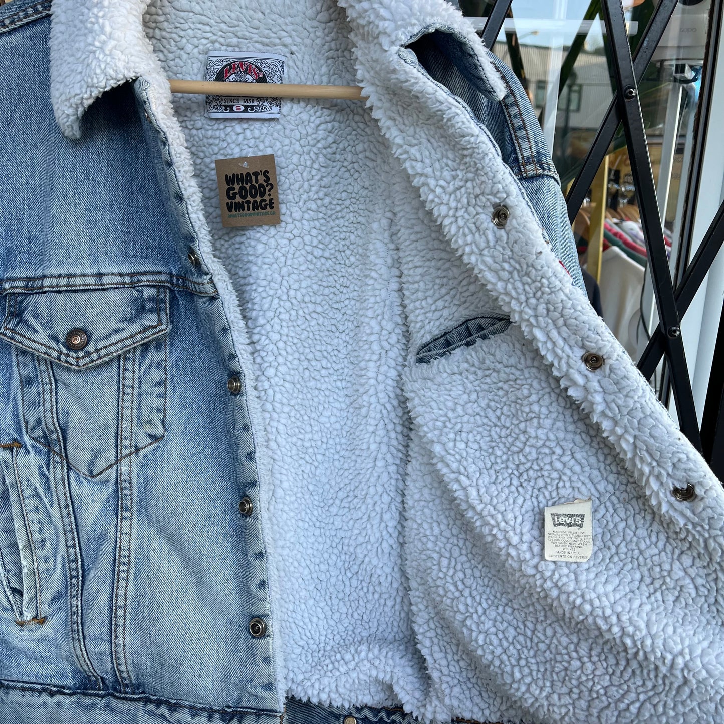 Vintage Levi’s Sherpa Lined Denim Jacket - Size S