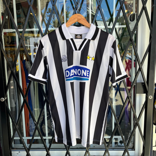 1994/95 Kappa Juventus Jersey - Size S