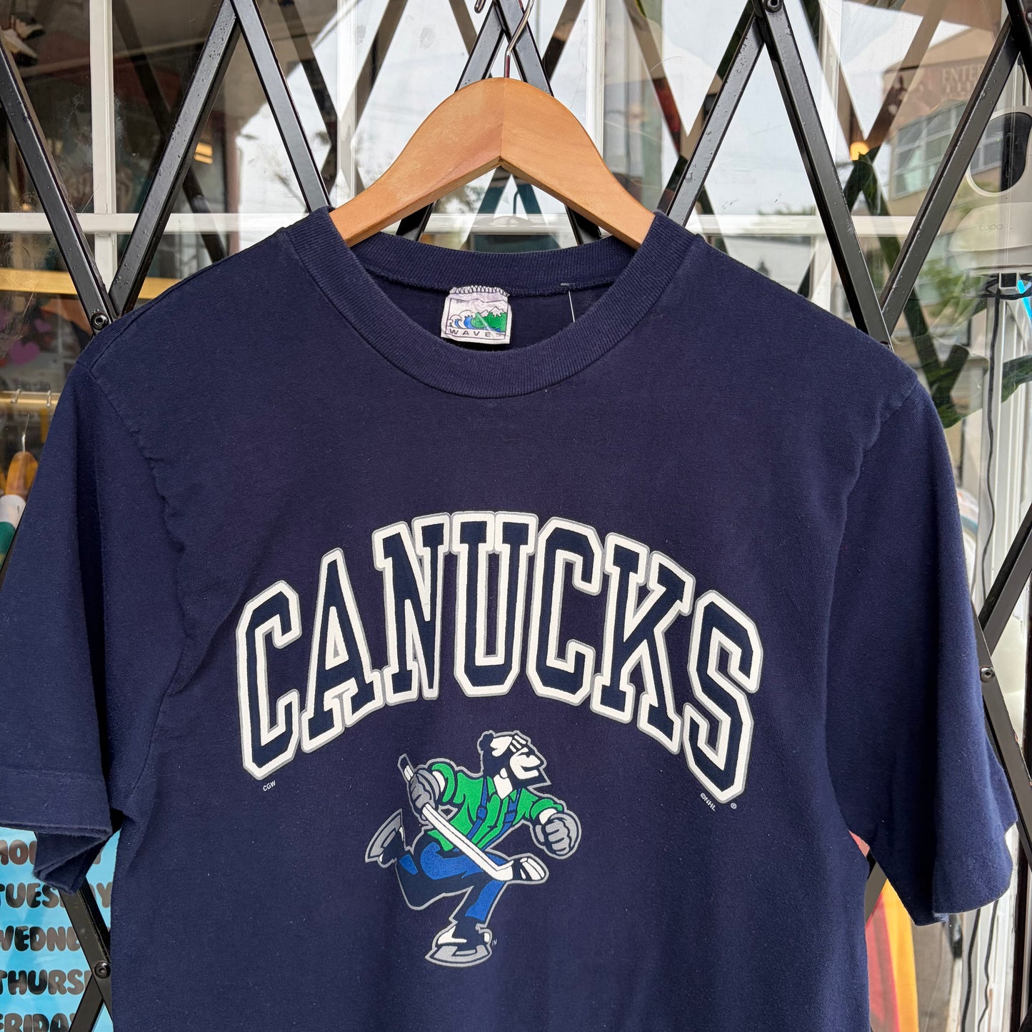 Vintage Vancouver Canucks Tee - Size S
