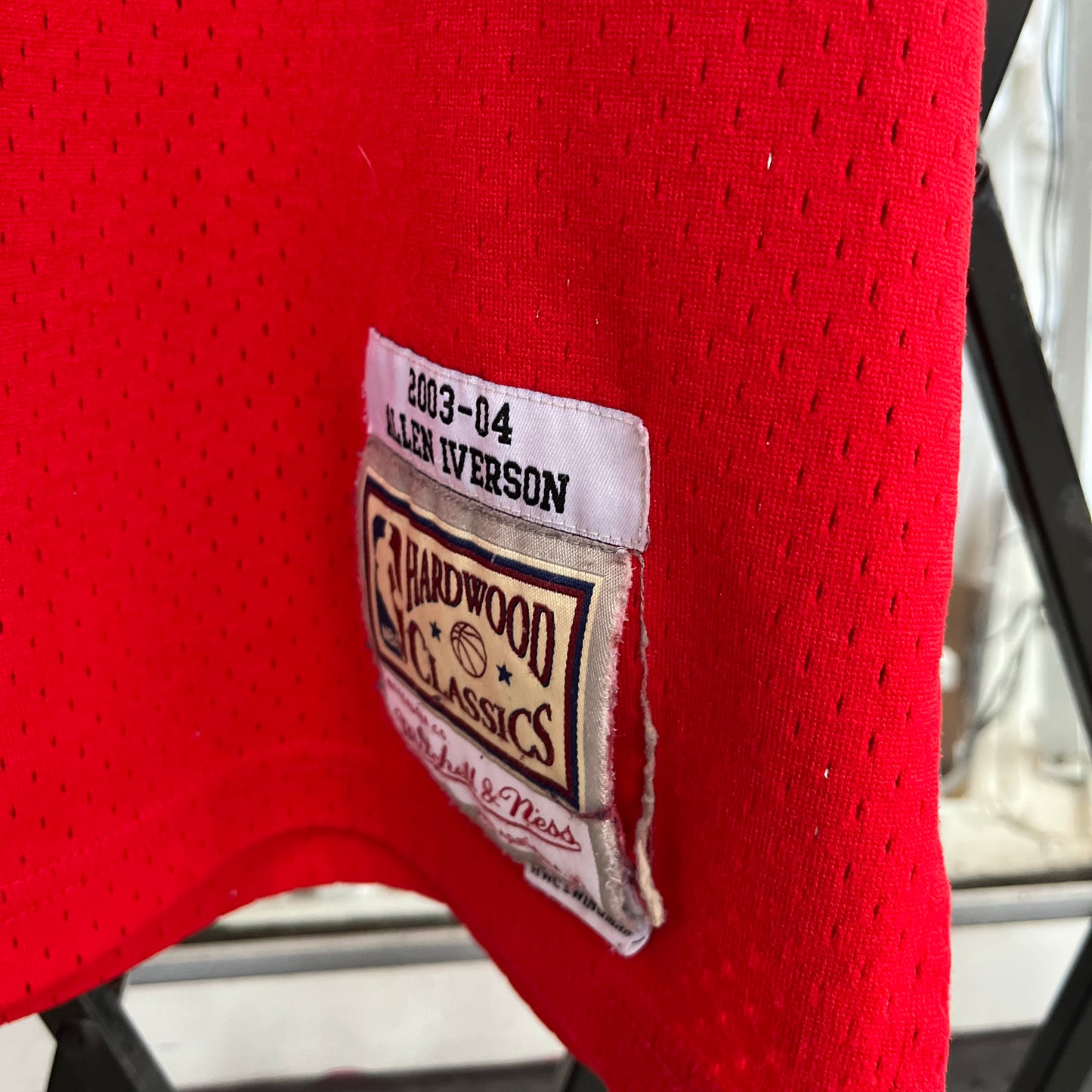 Mitchell & Ness Allen Iverson 76ers Jersey - Size XL