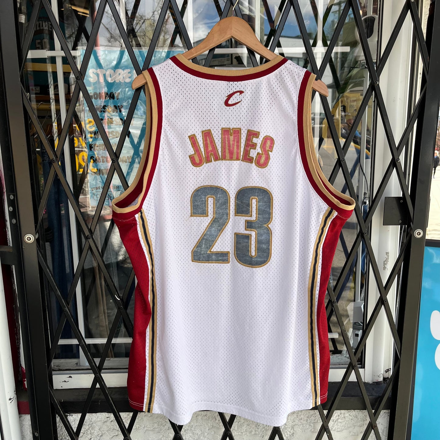 Vintage Nike Cavaliers LeBron James Jersey - Size XXL