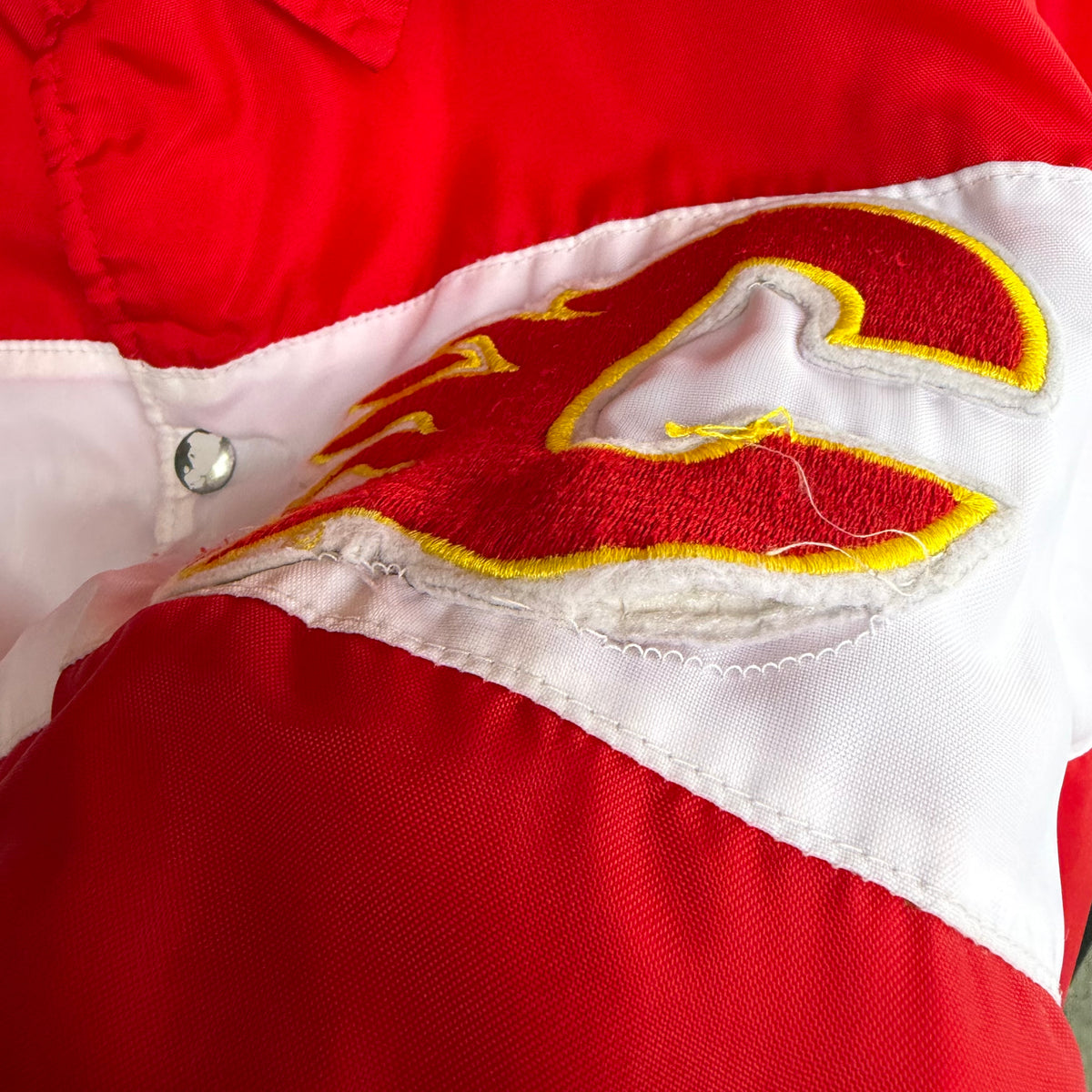 1980’s Shain Calgary Flames Satin Jacket - Size XL