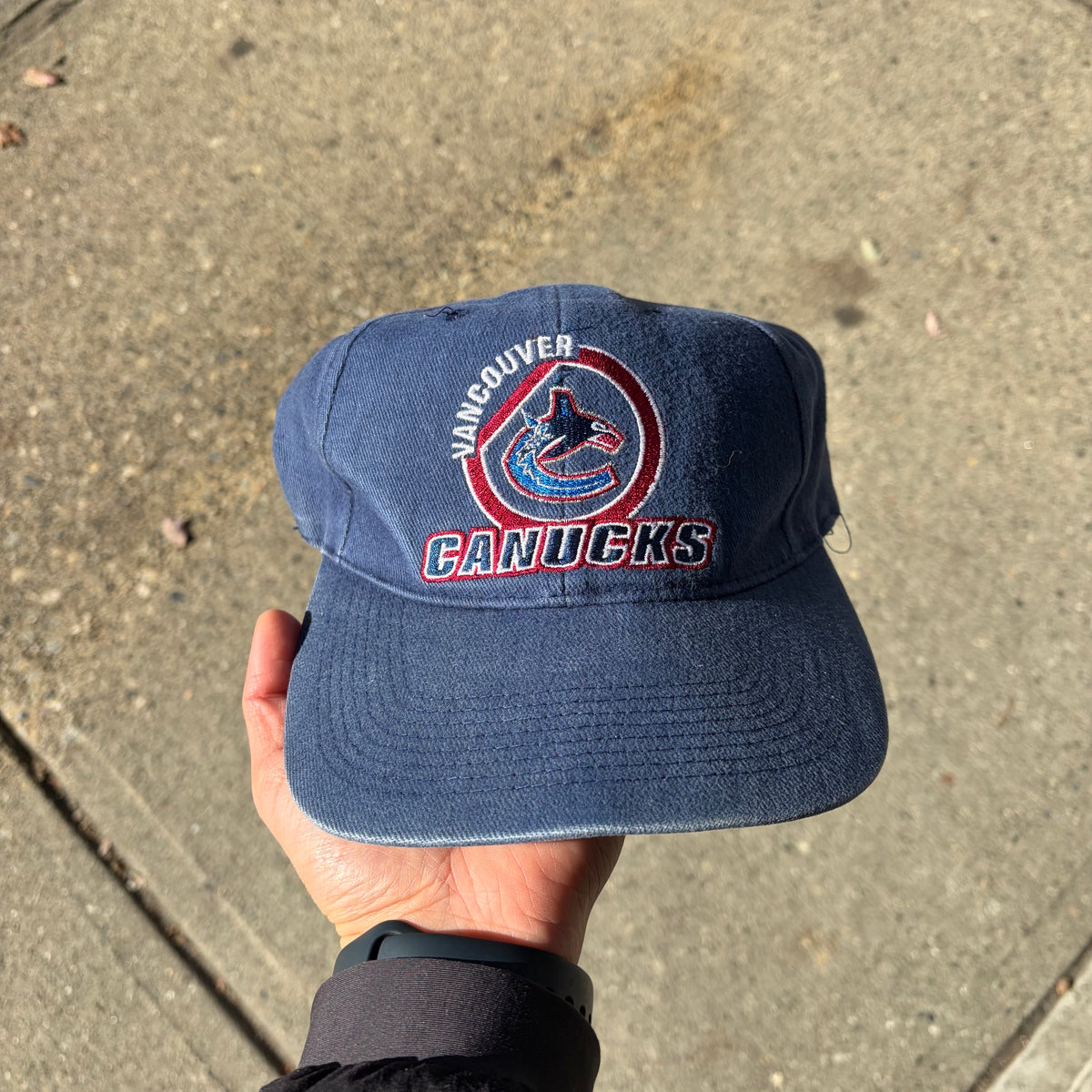 Vintage Starter Vancouver Canucks Velcroback Hat