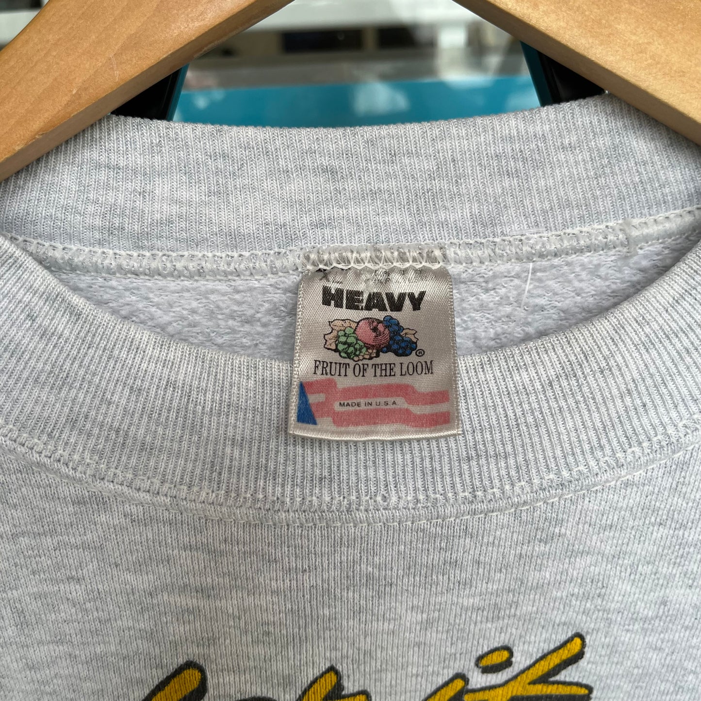 Vintage Washington Huskies x Looney Tunes Cropped Crewneck - Size XL